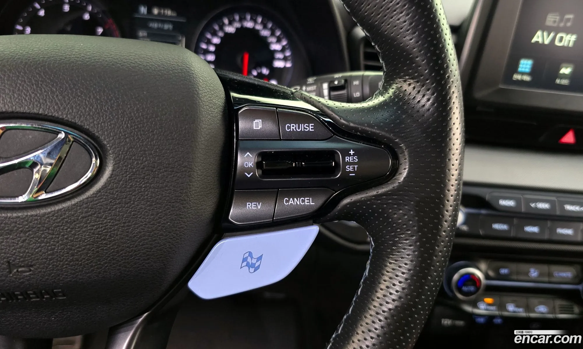 Hyundai Veloster 2019 — 16