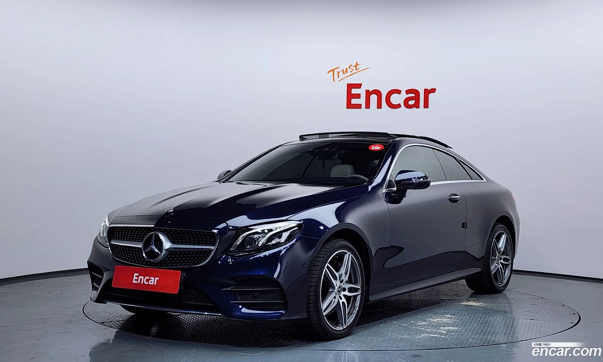 Mercedes-Benz E-Class W213 2018 WDD1J1EB8JF049257 — 2