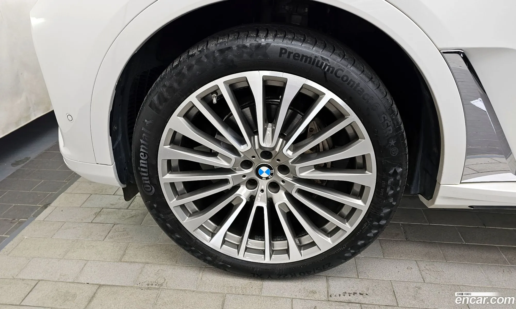 BMW X7 2021 — 19