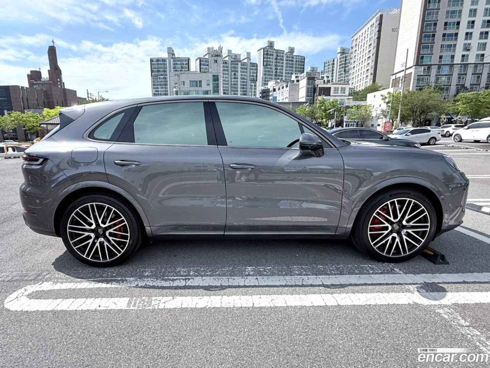 Porsche Cayenne 2025 — 10