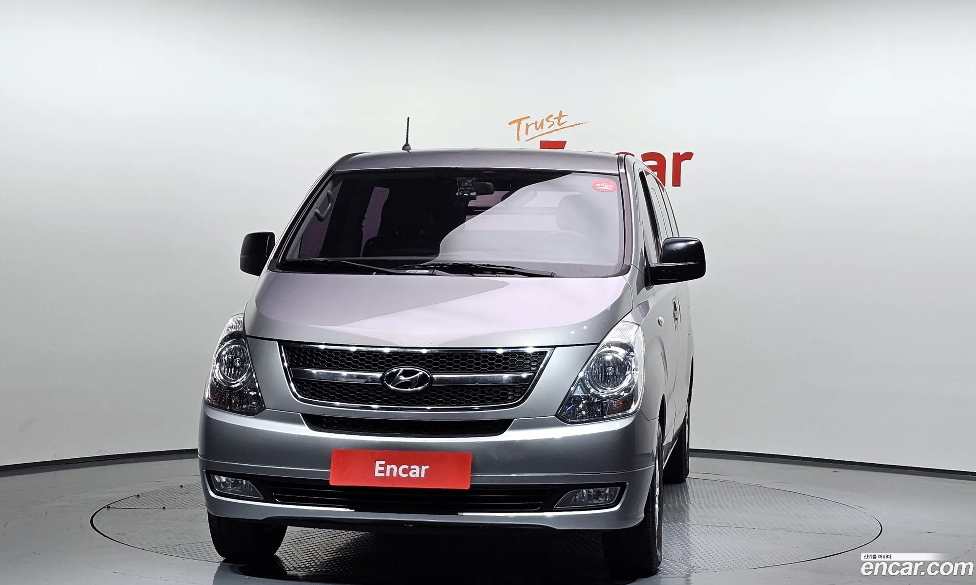 Hyundai Grand Starex 2012 — 2