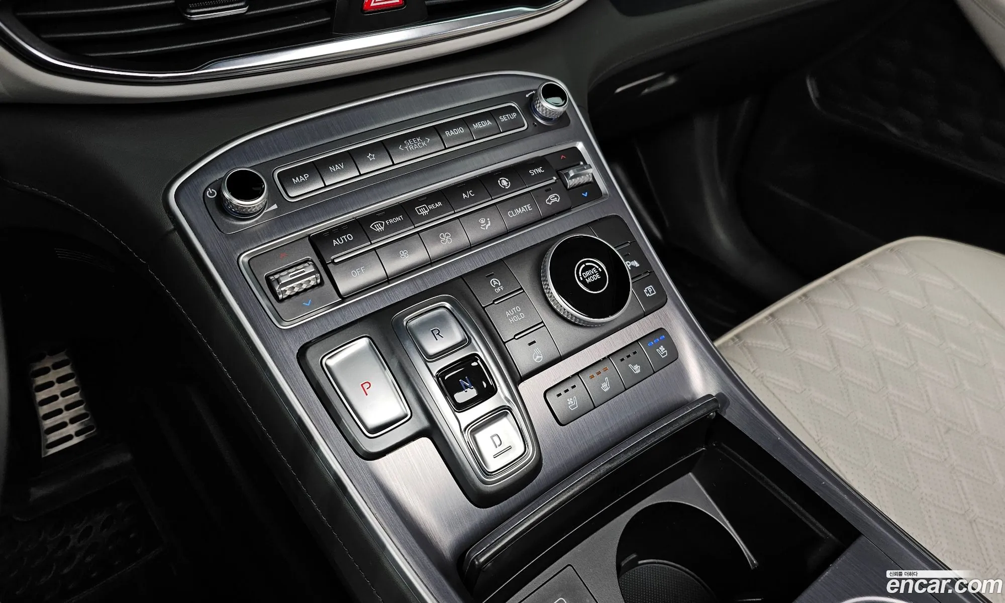Hyundai Santa Fe 2021 — 17