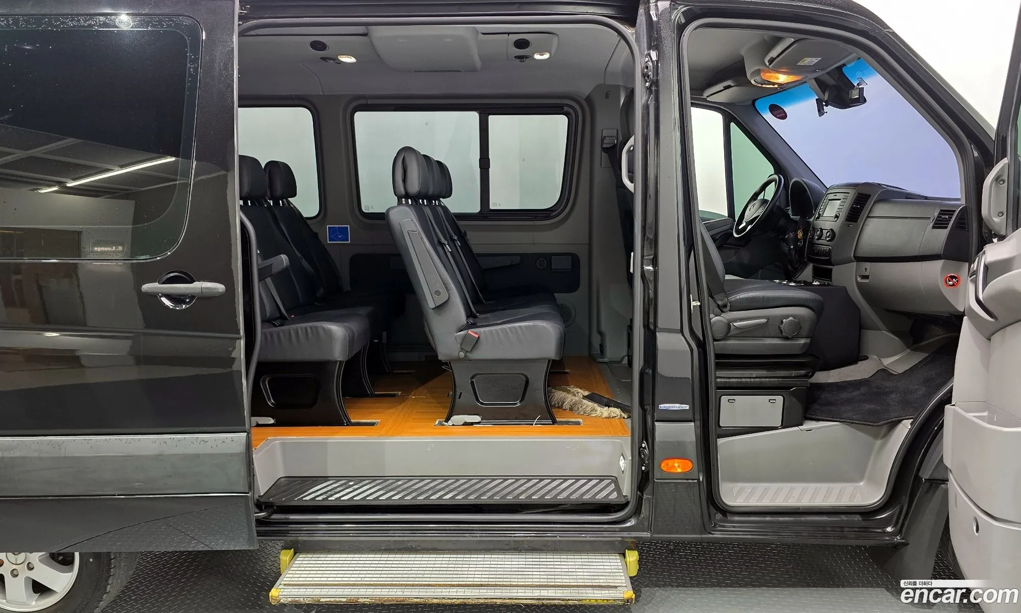 Mercedes-Benz Sprinter 2017 WDB906733HP306141 — 16