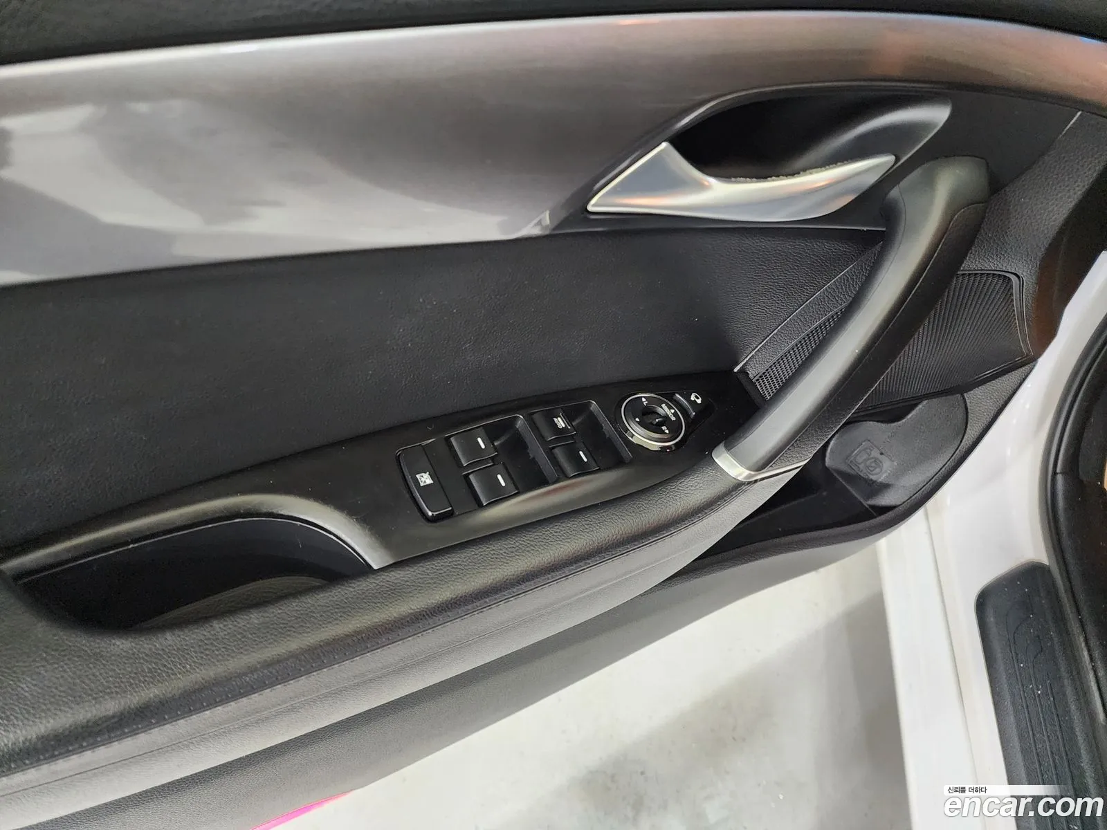 Hyundai i40 Saloon 2014 — 17