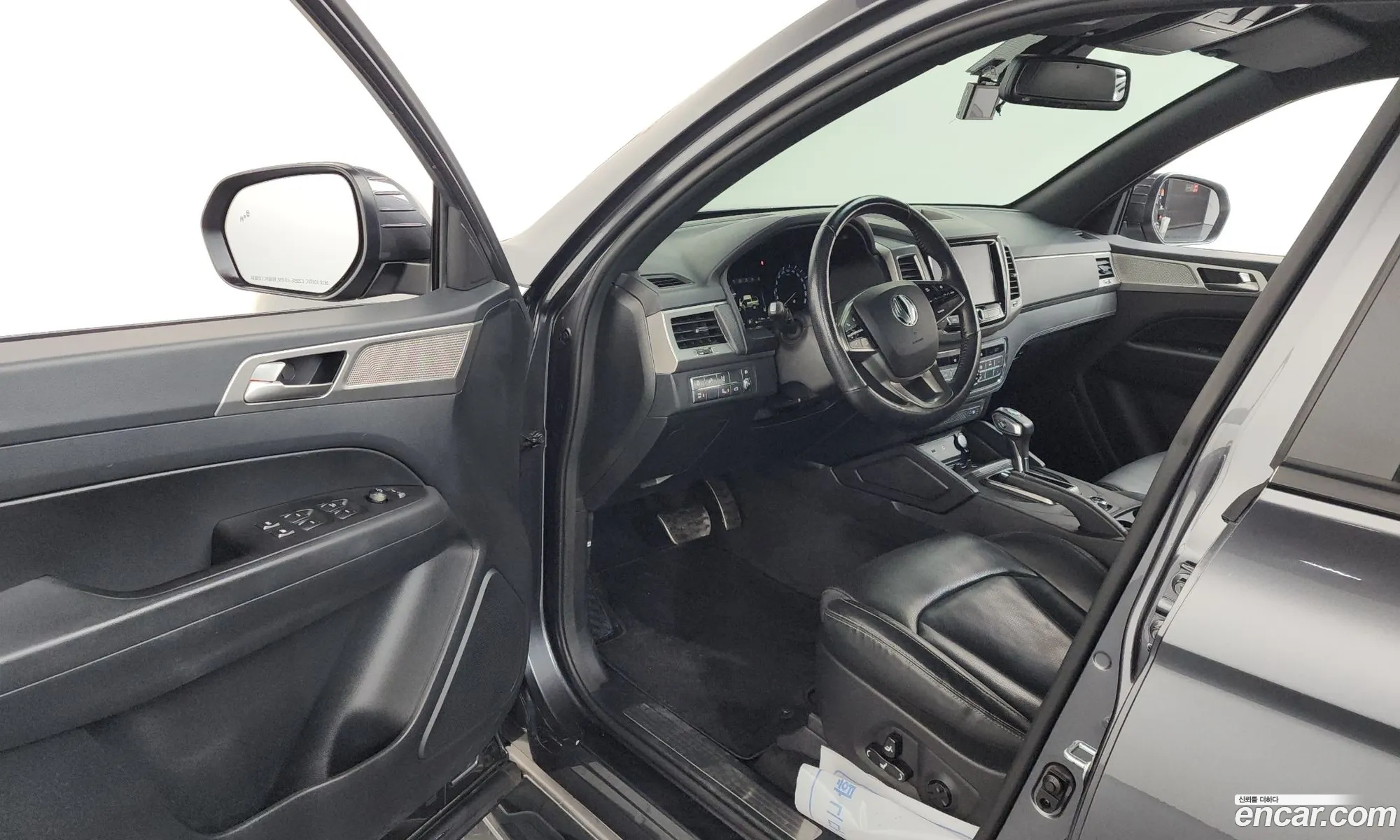 KG Mobility (SsangYong) Rexton Sports Khan 2019 — 17