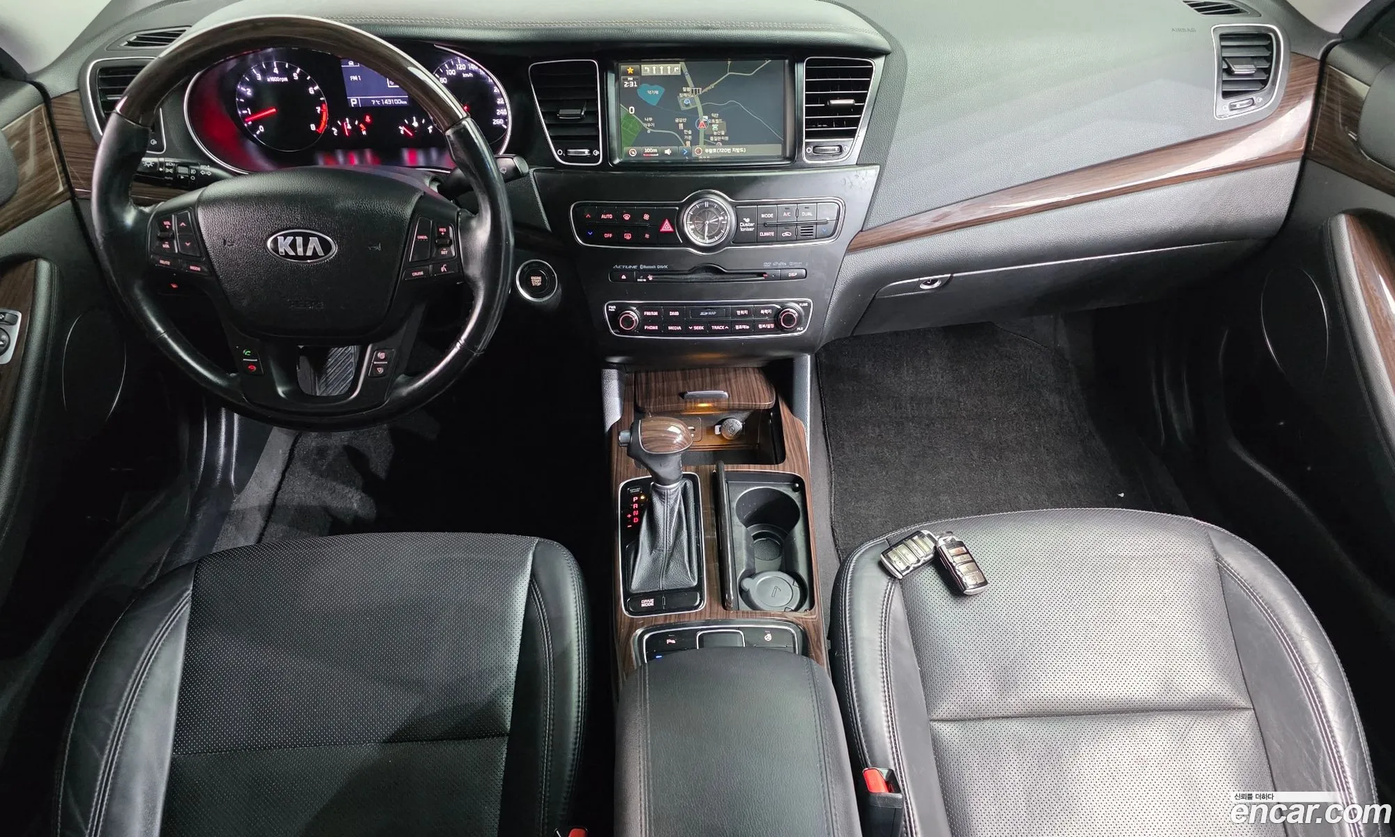 Kia K7 2015 — 12