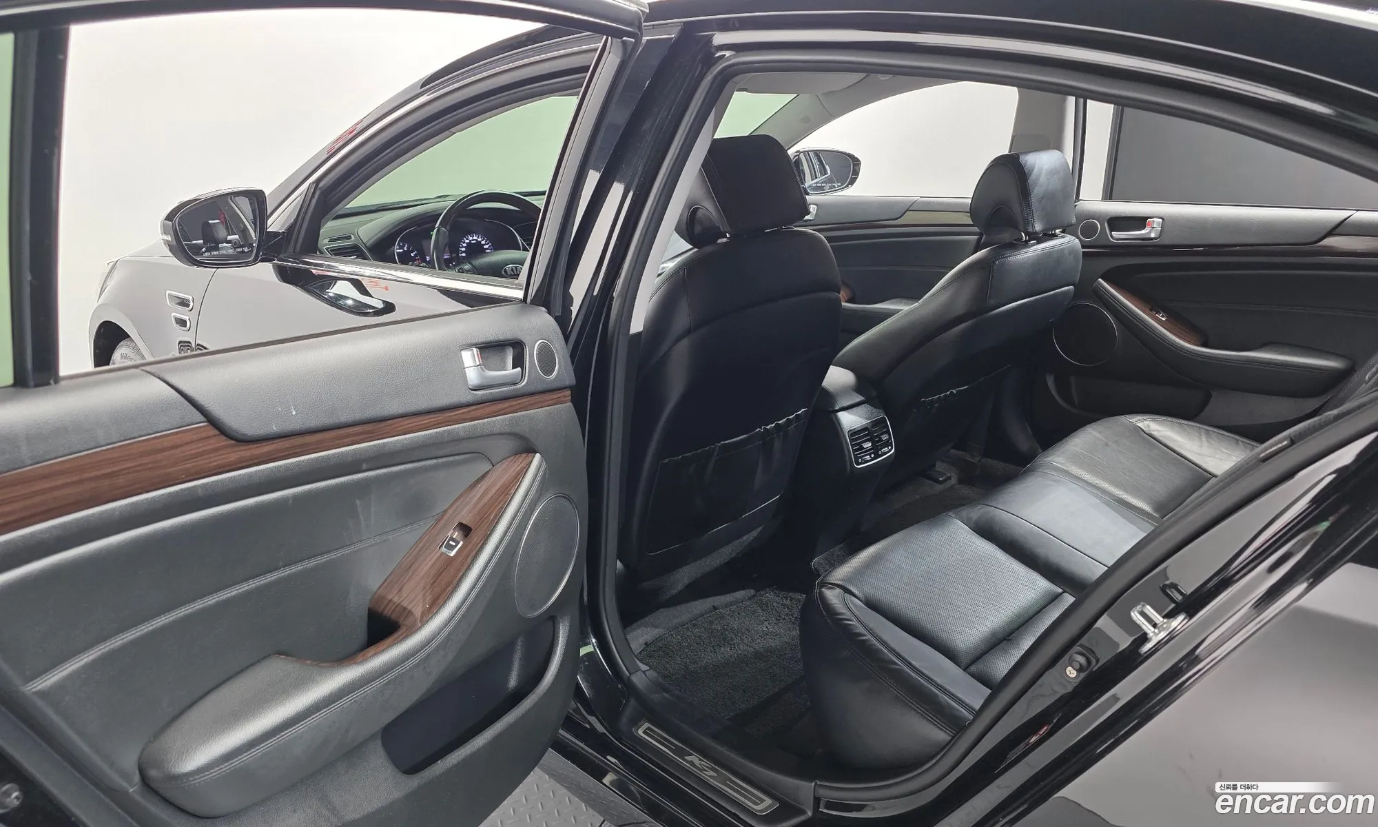 Kia K7 2015 — 14