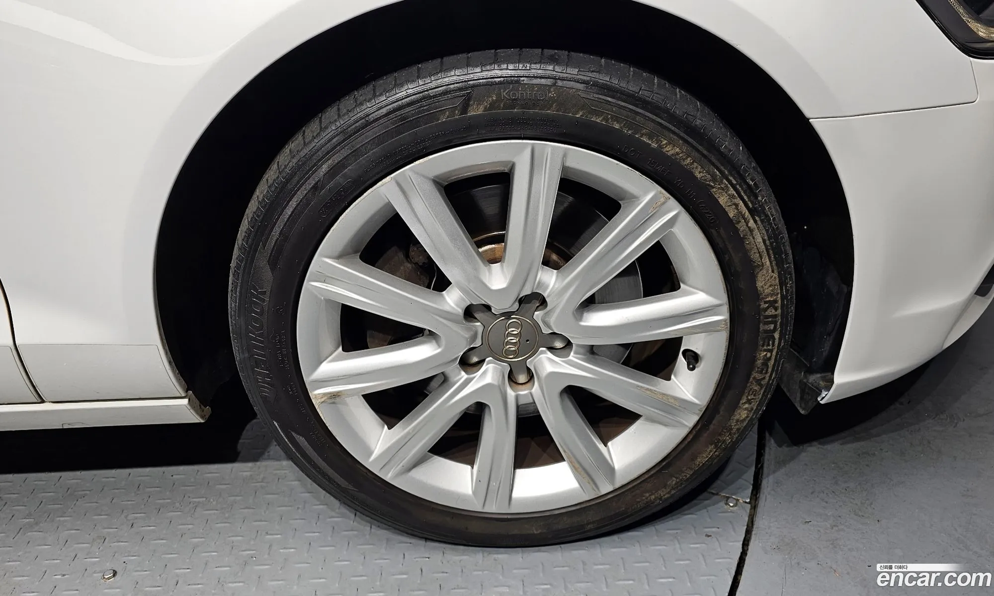 Audi A6 2014 WAUZZZ4G9FN015162 — 17