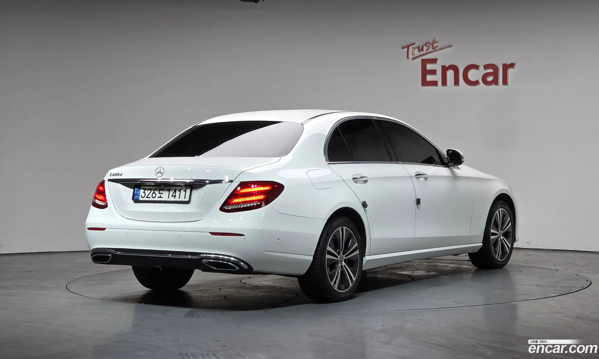 Mercedes-Benz E-Class W213 2020 W1KZF0EB4LA839363 — 14