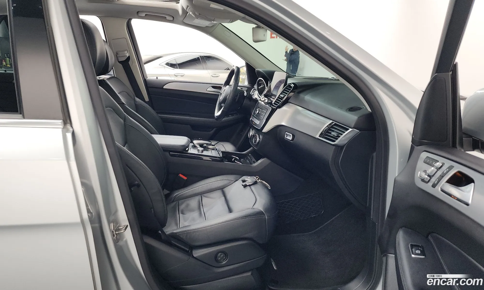 Mercedes-Benz GLE-Class W166 2018 — 15