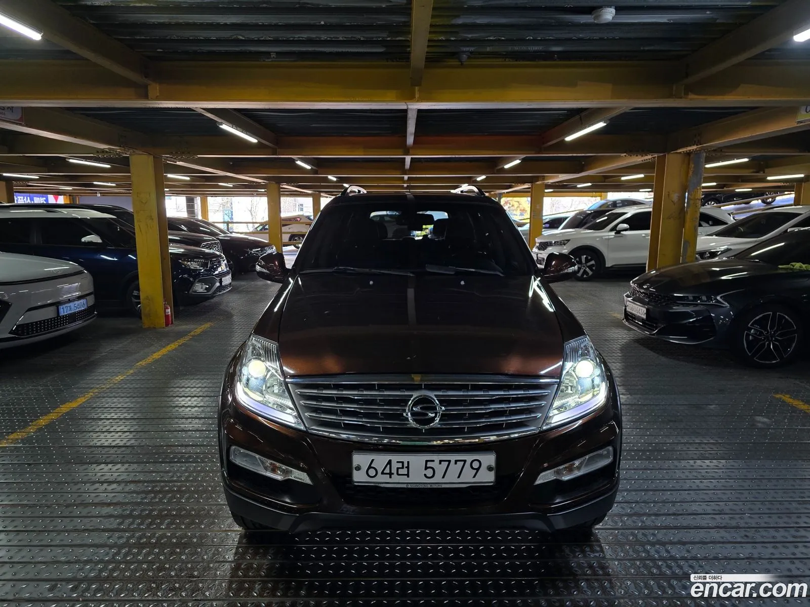 KG Mobility (SsangYong) Rexton W 2014 — 18