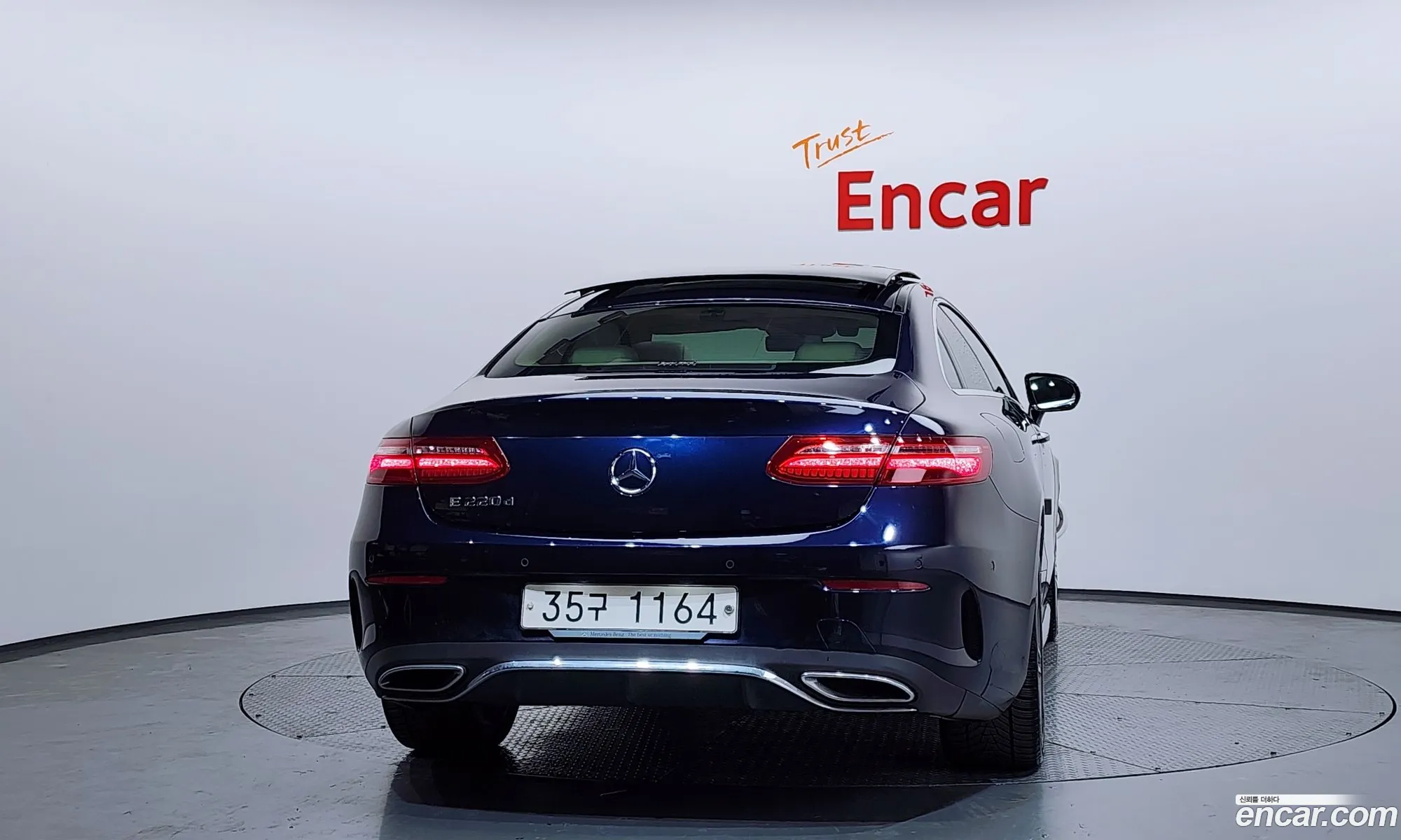 Mercedes-Benz E-Class W213 2018 WDD1J1EB8JF049257 — 4