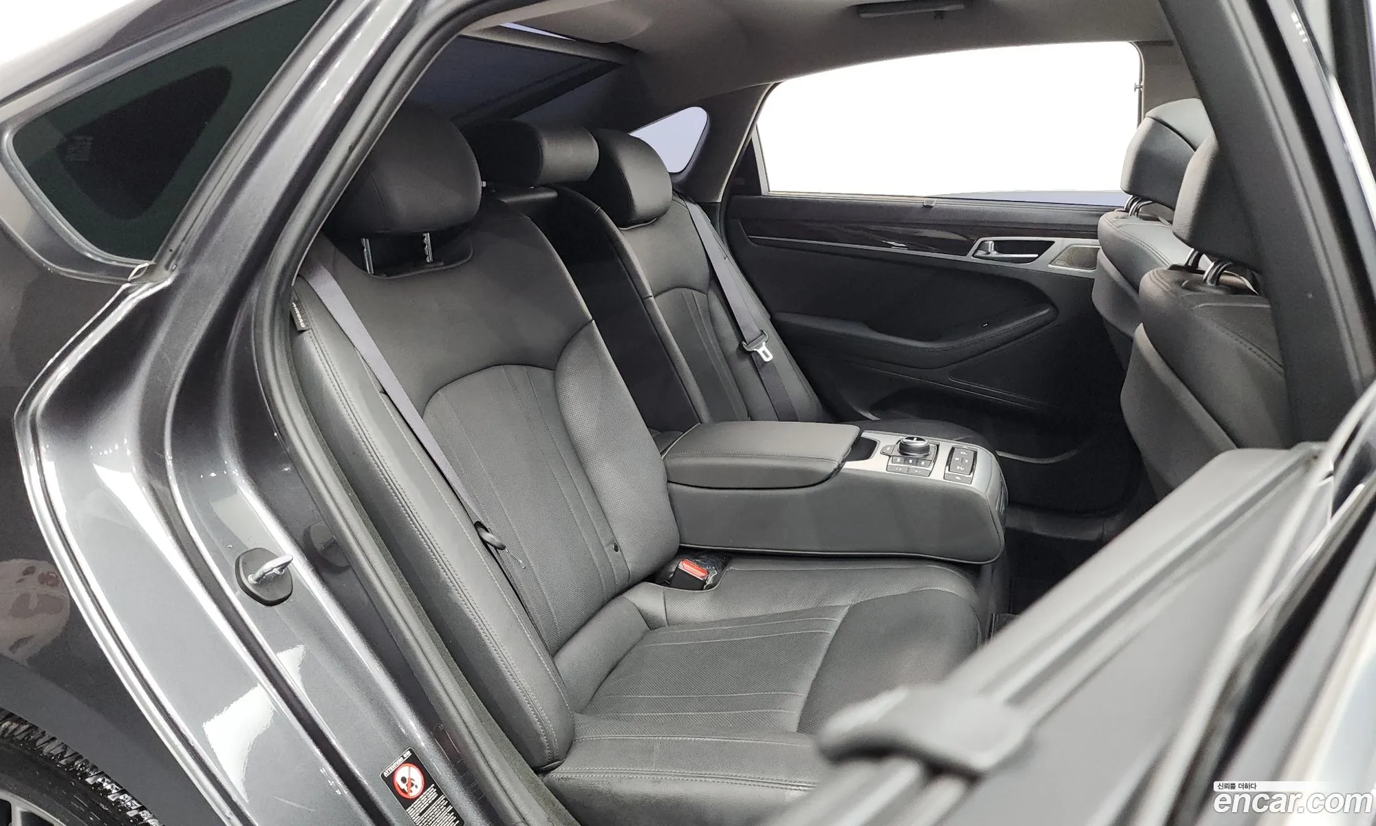 Genesis G80 2017 — 8