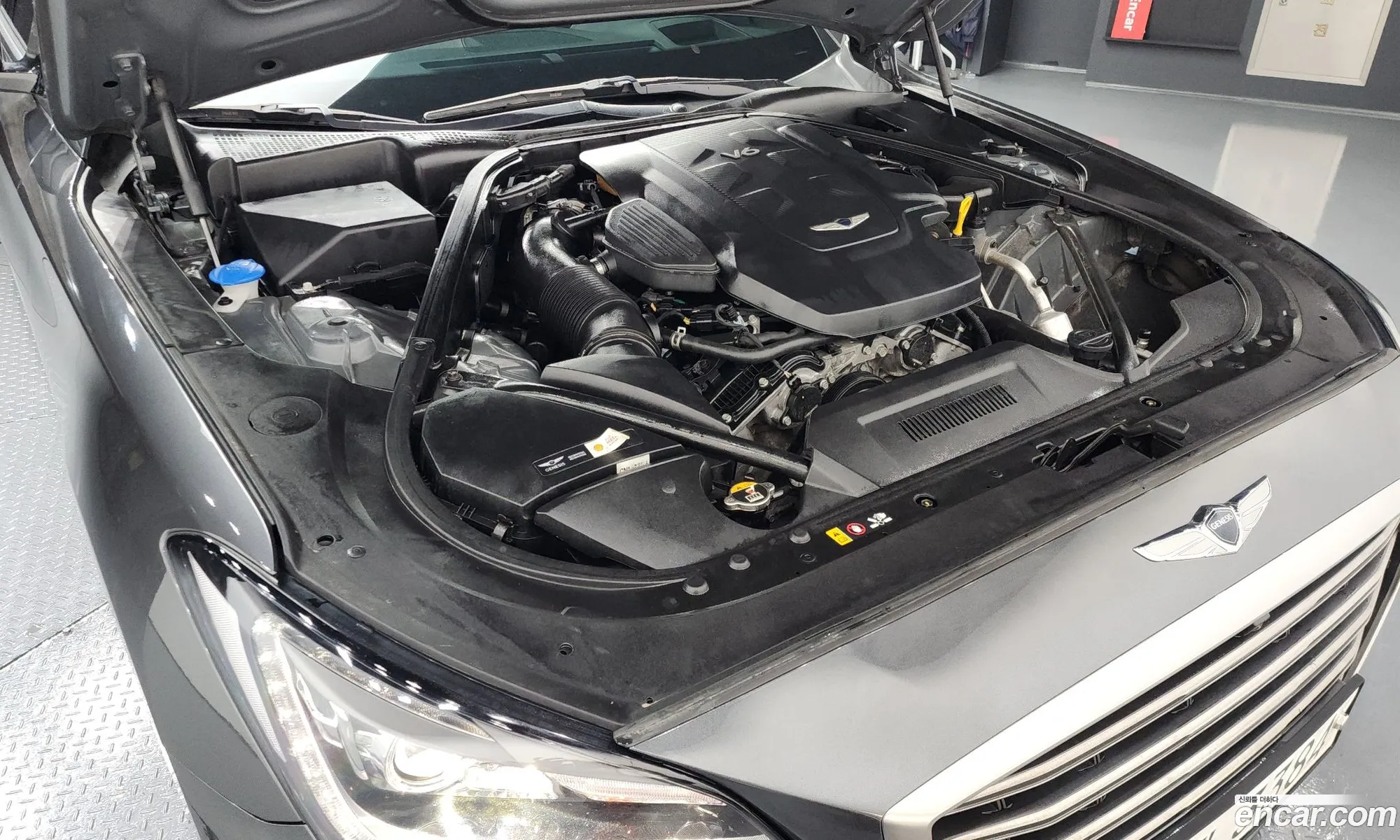 Genesis G80 2017 — 2