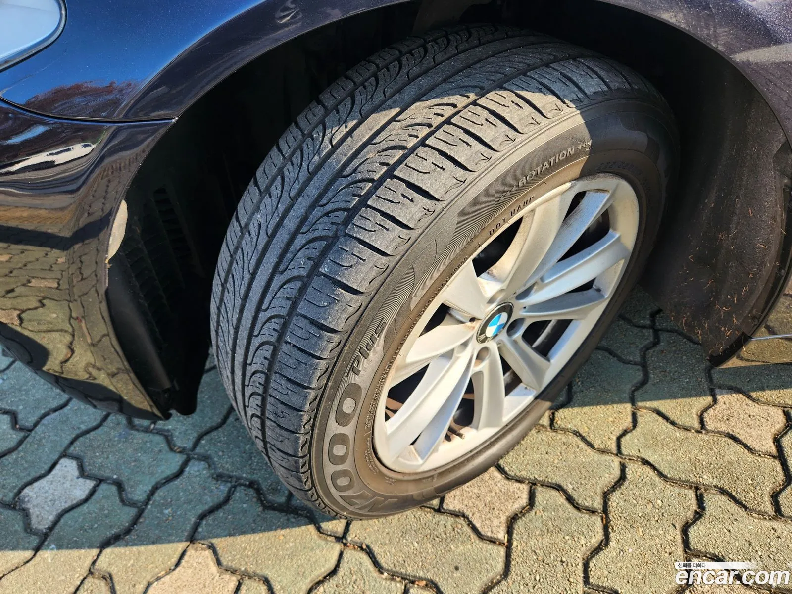 BMW 5 Series 2010 — 11