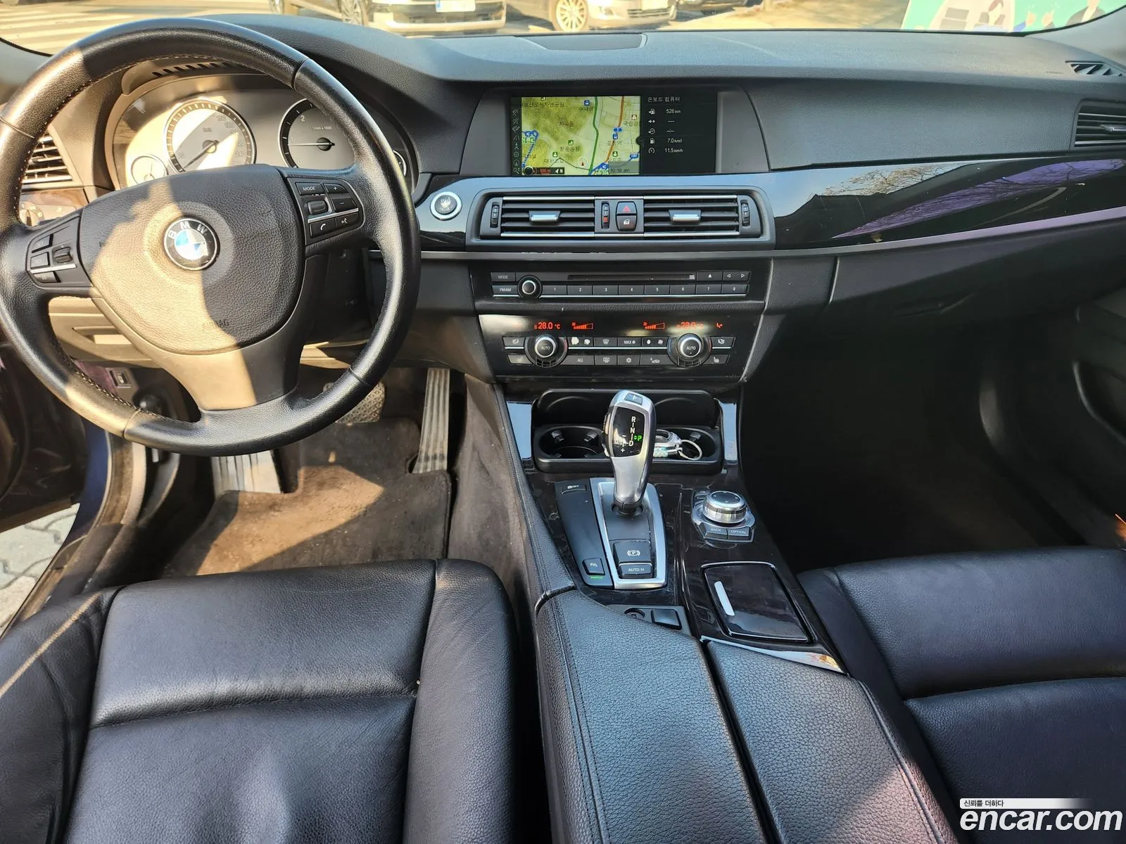 BMW 5 Series 2010 — 18