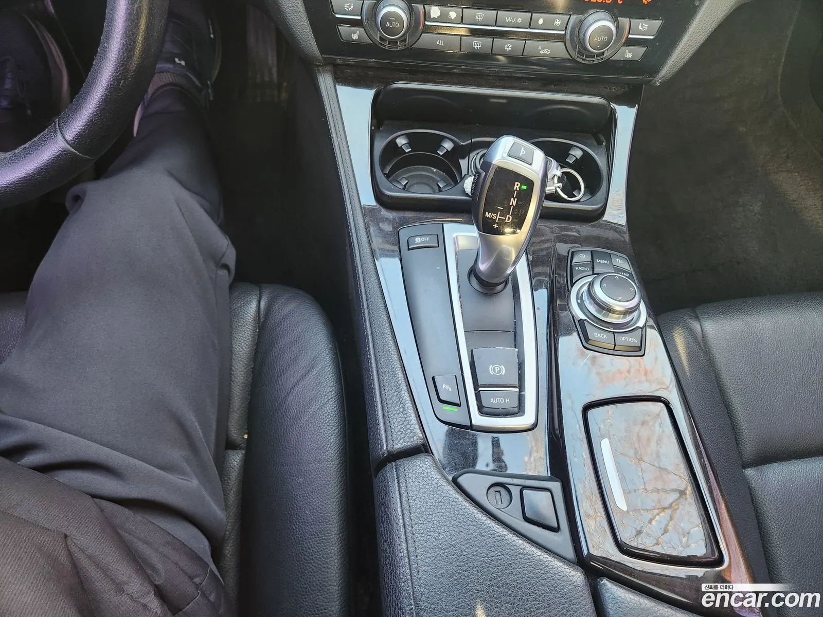BMW 5 Series 2010 — 5