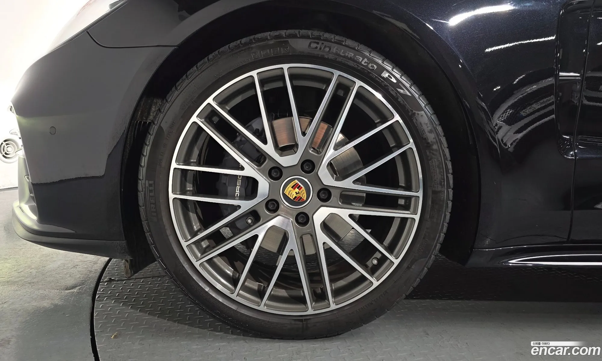 Porsche Panamera 2023 — 2