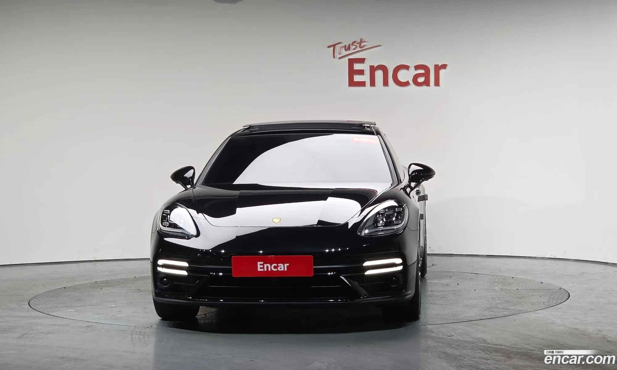 Porsche Panamera 2023 — 19