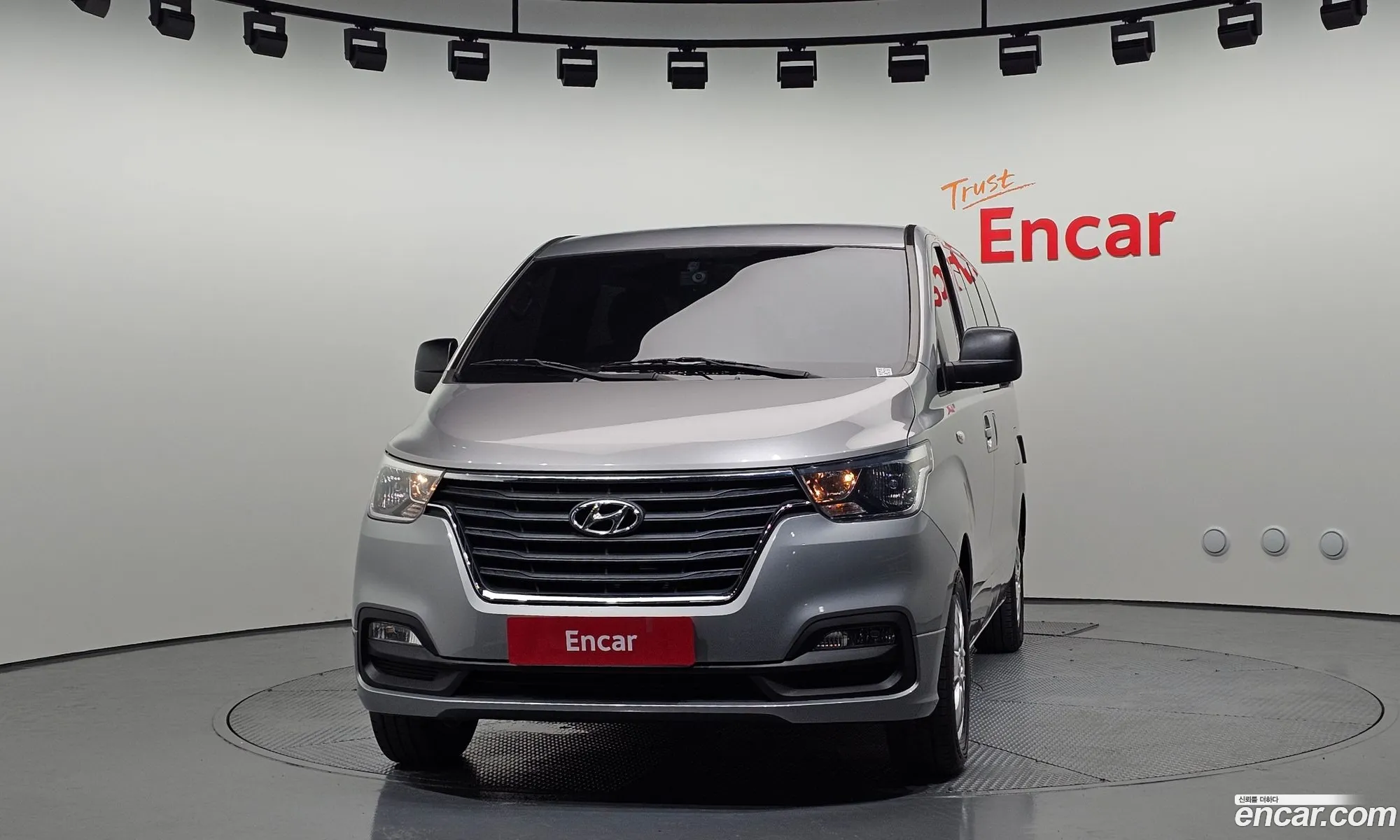 Hyundai Grand Starex 2019 — 16