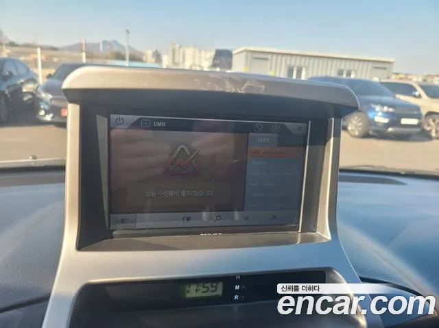 Kia Carnival R 2012 — 4