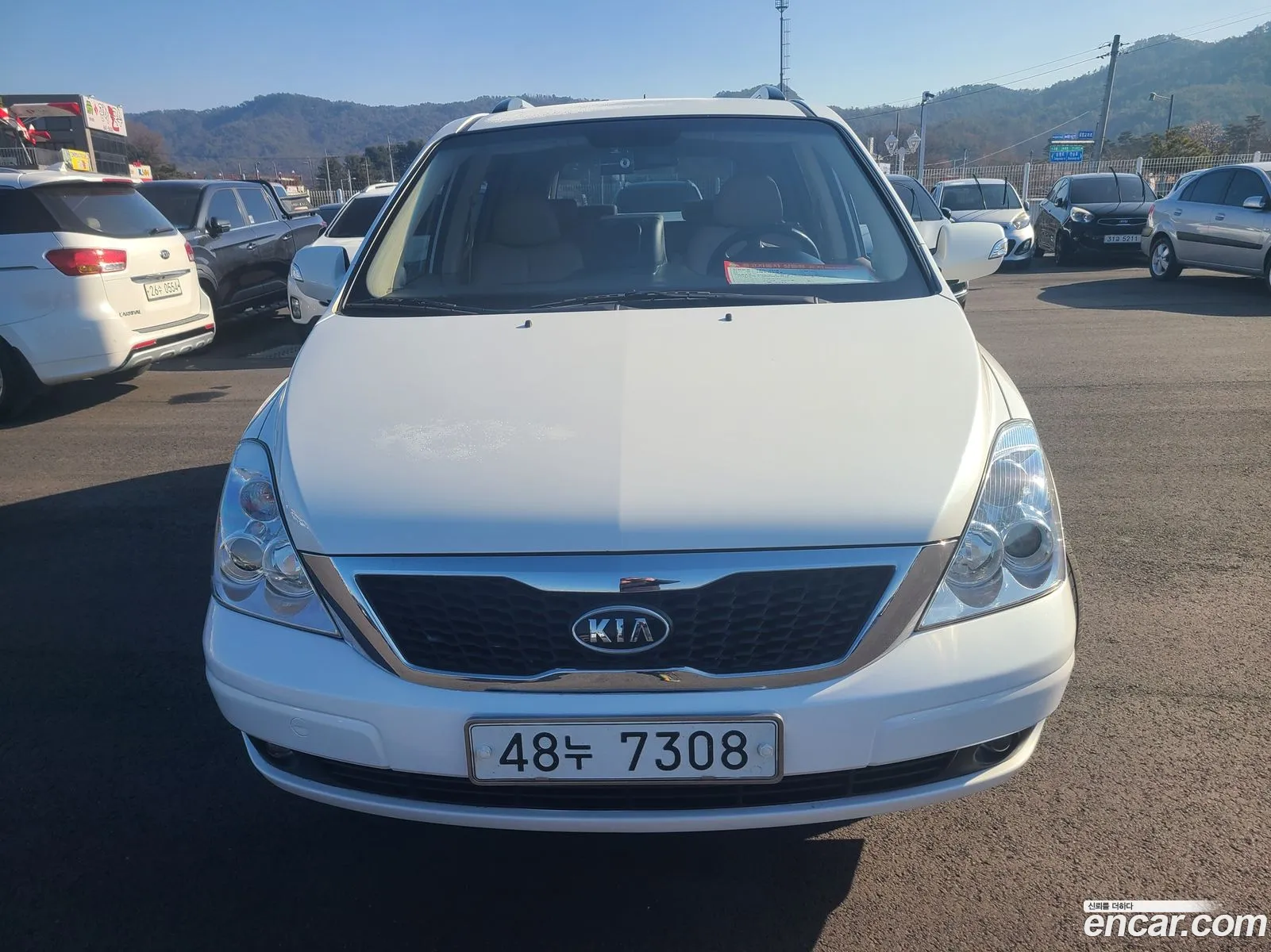 Kia Carnival R 2012 — 12