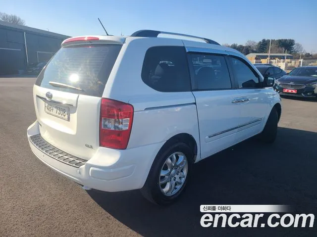 Kia Carnival R 2012 — 9