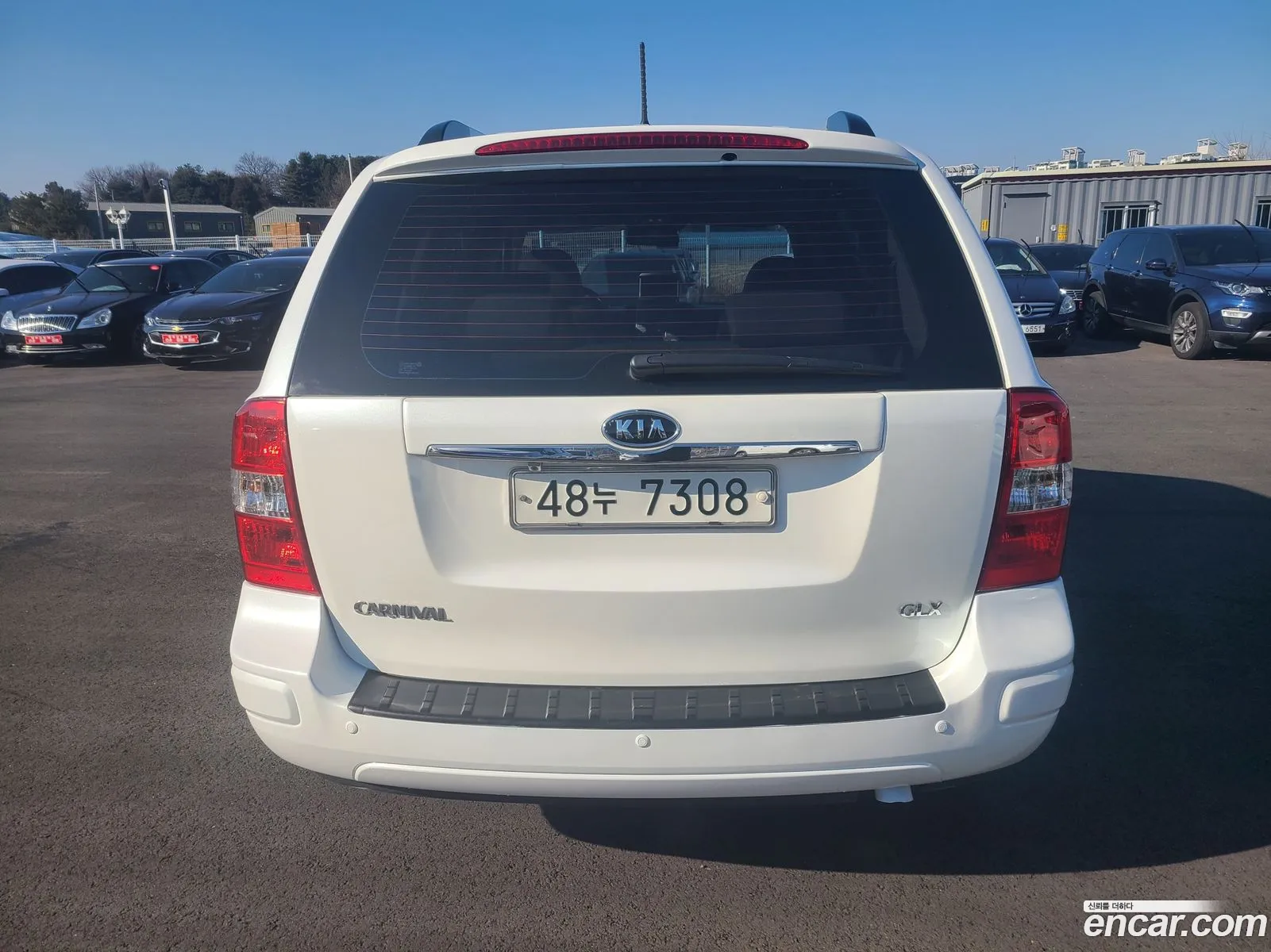 Kia Carnival R 2012 — 2