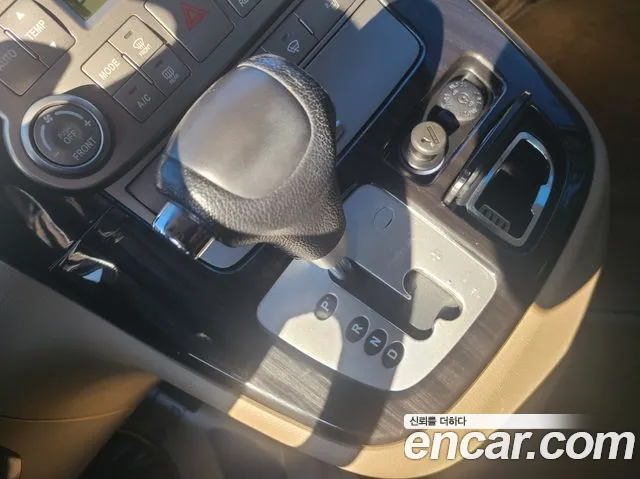 Kia Carnival R 2012 — 6