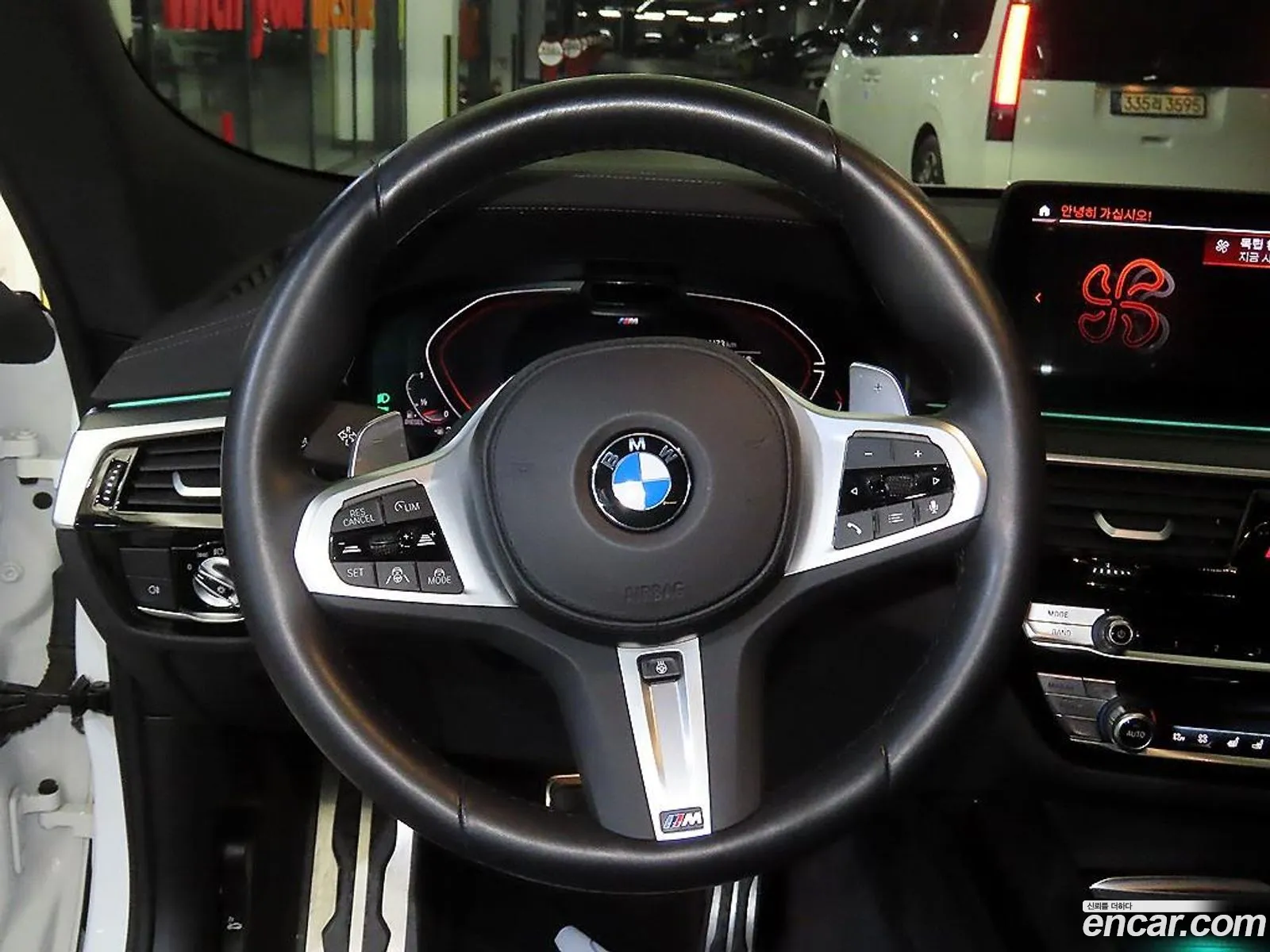 BMW 6 Series GT 2023 — 14