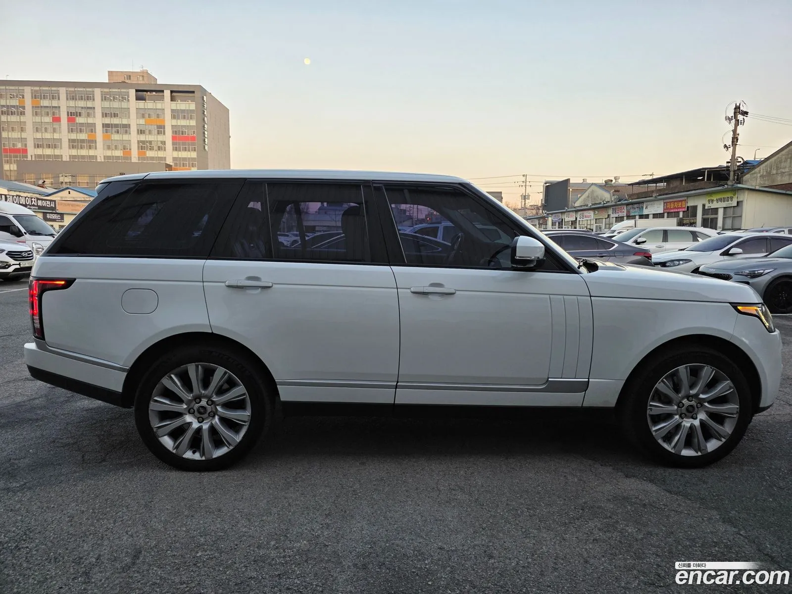 Land Rover Range Rover 2013 — 16