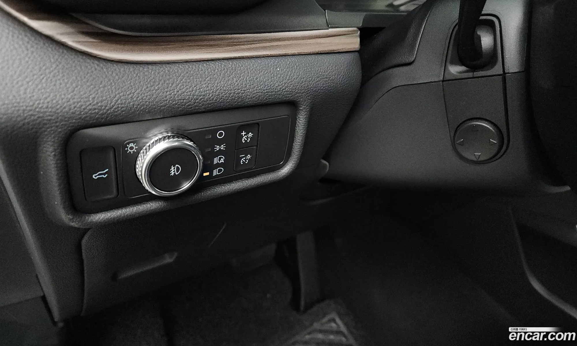 Ford Explorer 6th Gen 2020 1FMSK8FH3LGC38589 — 5