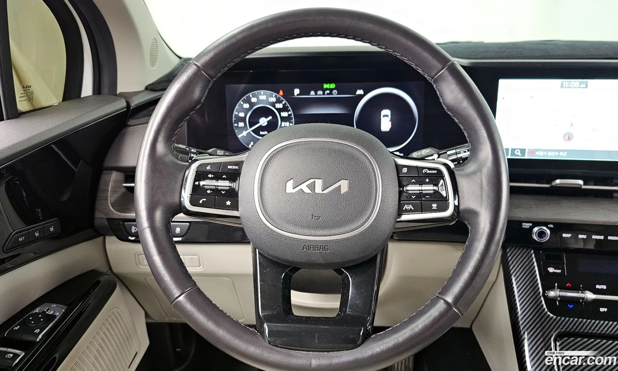 Kia Carnival 2022 — 17