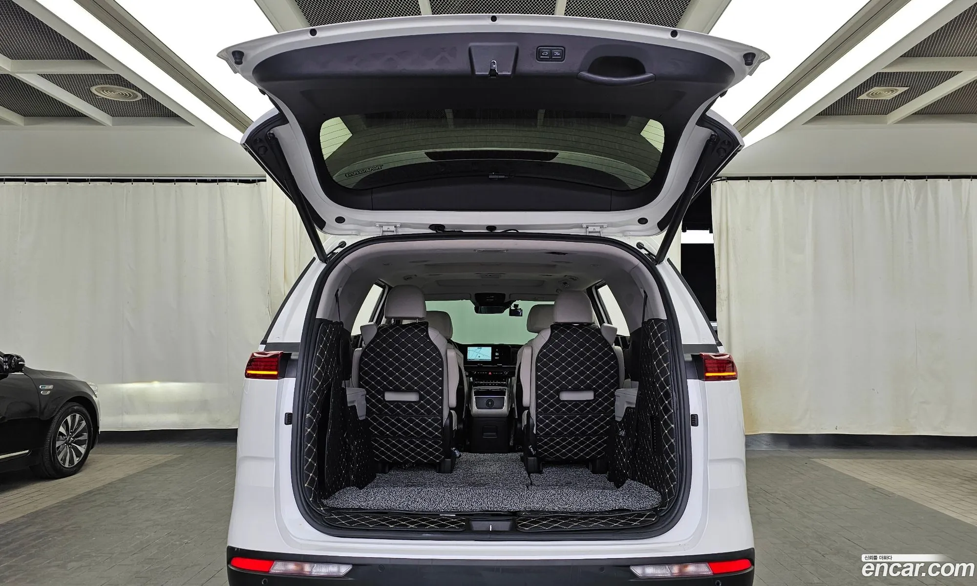 Kia Carnival 2022 — 8