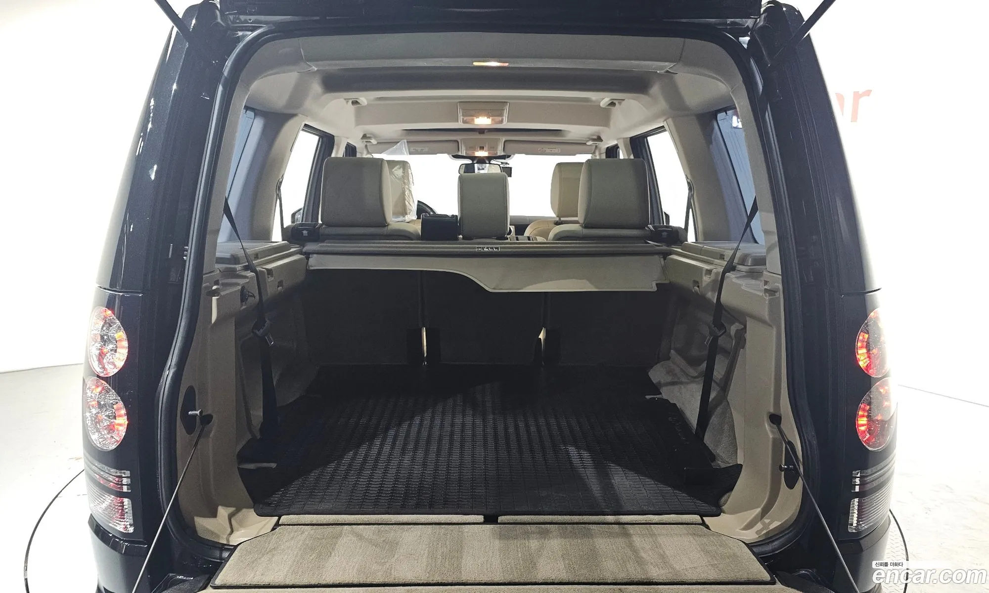 Land Rover Discovery 4 2016 — 5