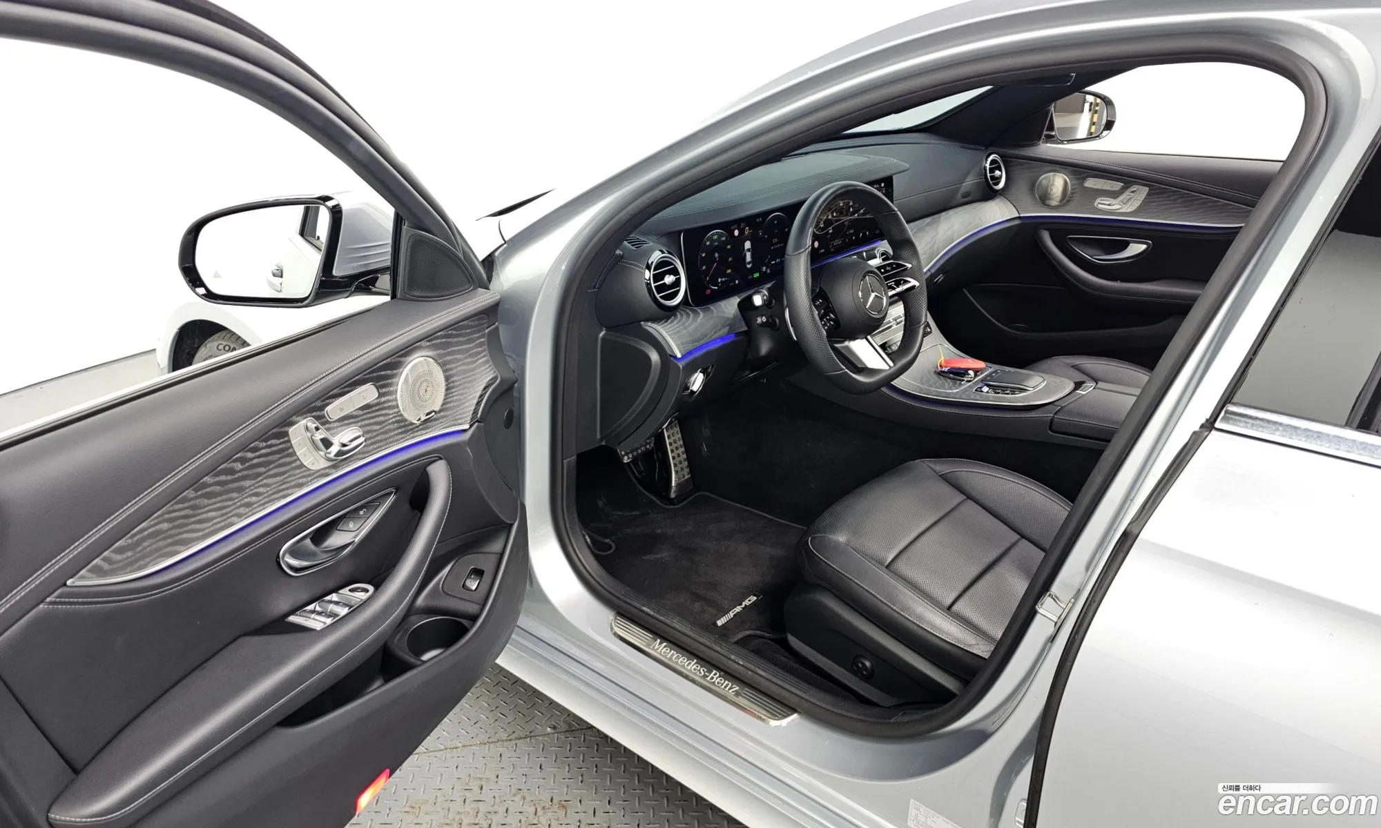 Mercedes-Benz E-Class W213 2022 — 14