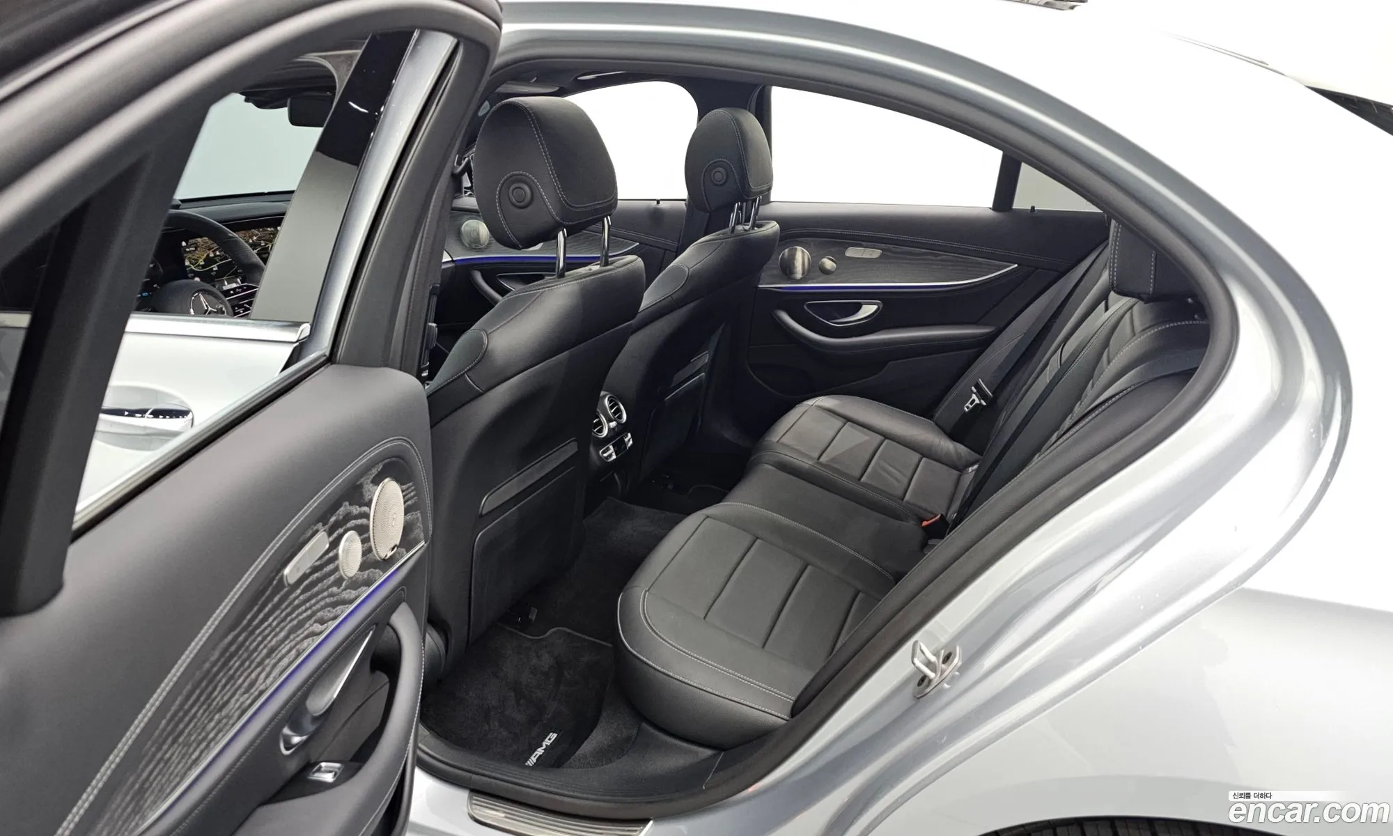 Mercedes-Benz E-Class W213 2022 — 13