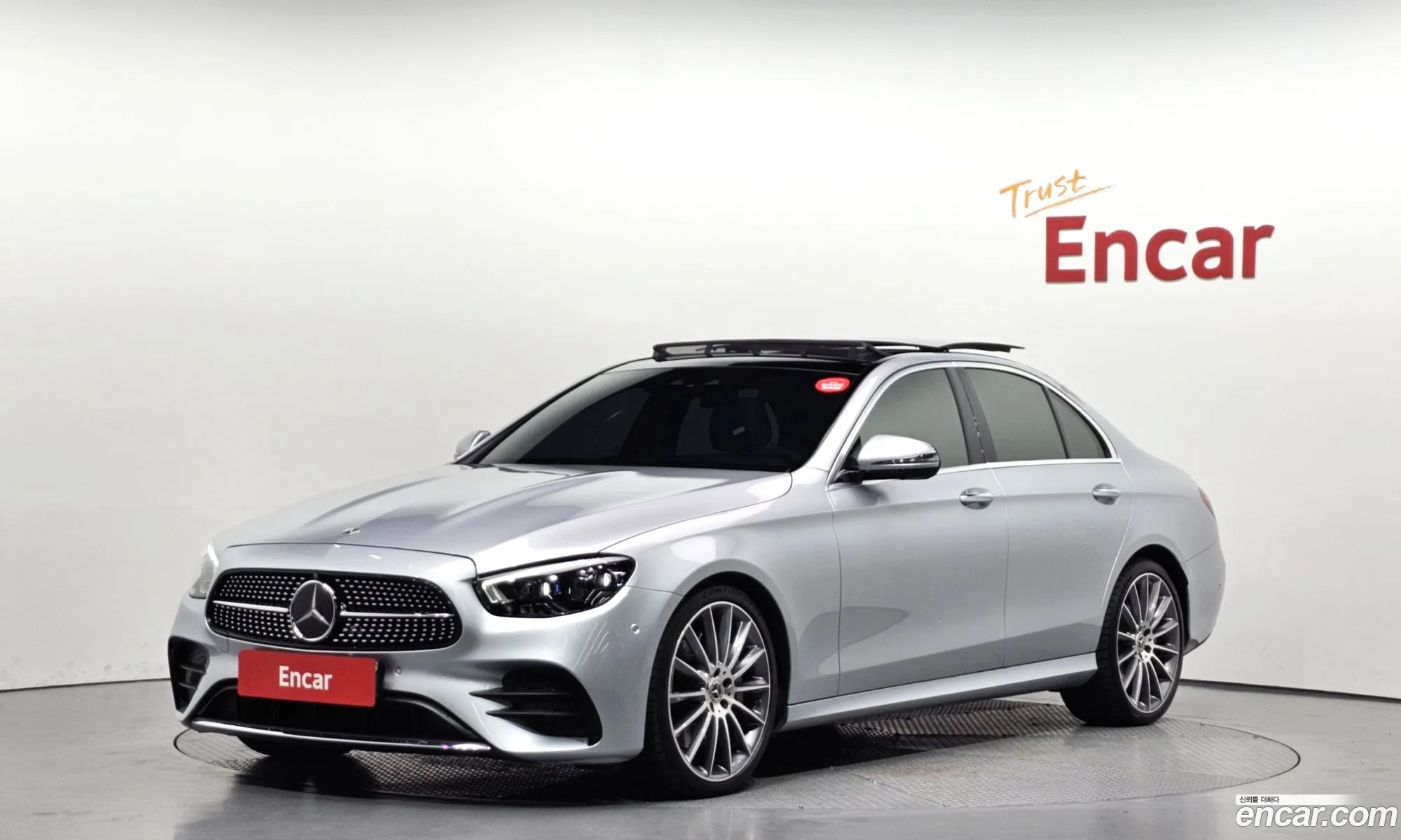 Mercedes-Benz E-Class W213 2022 — 17