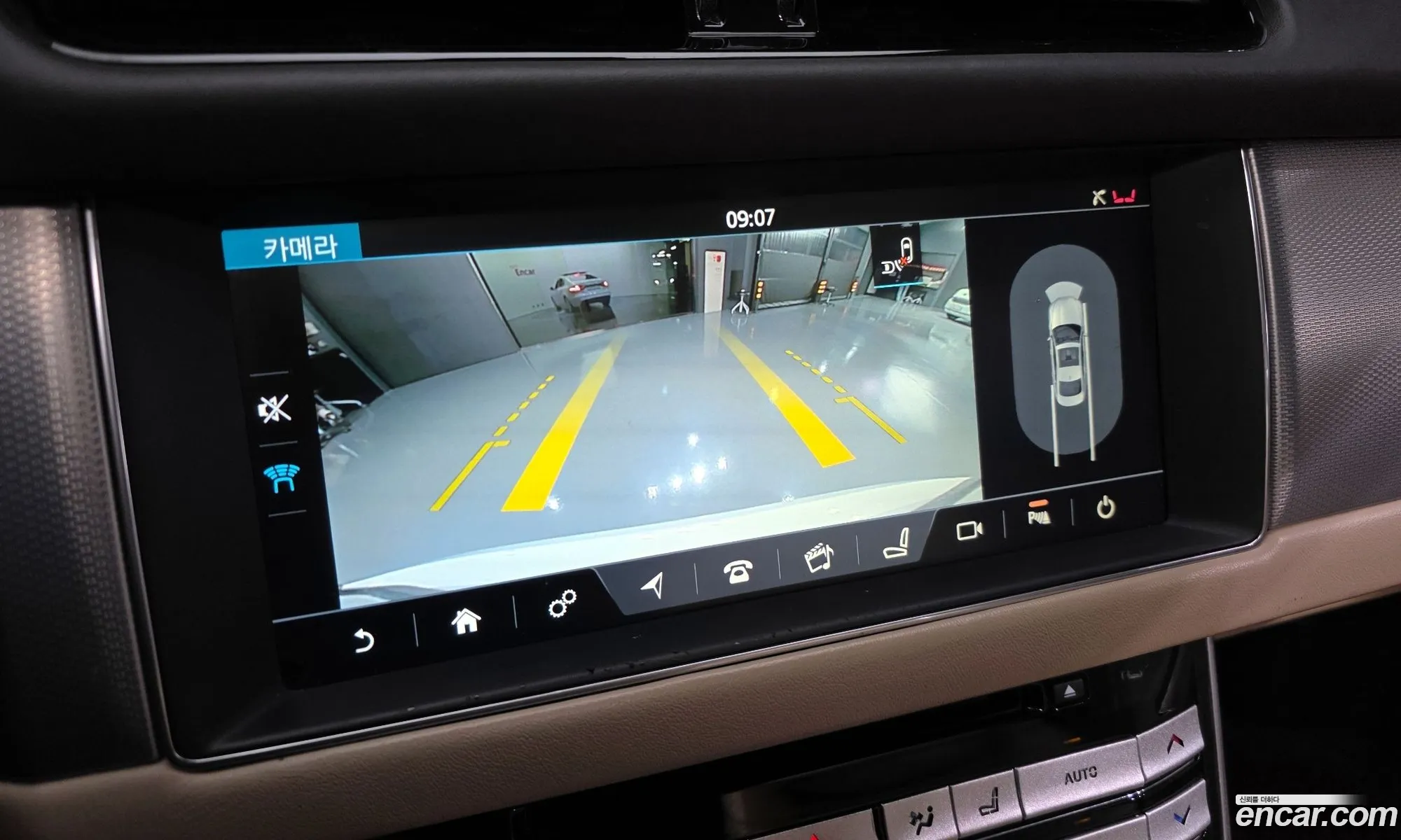 Jaguar XF 2016 SAJBB4BN2HCY32227 — 9