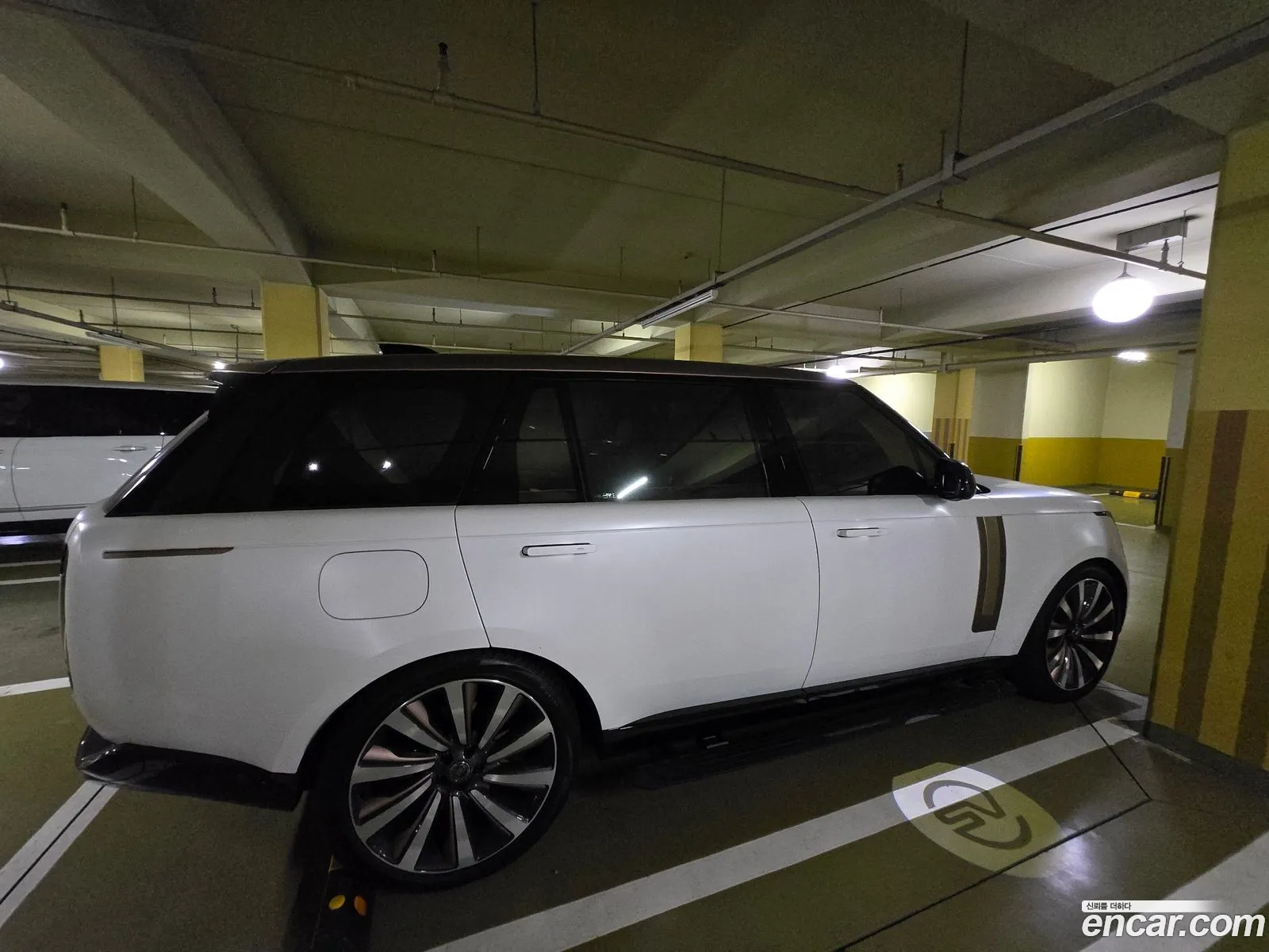 Land Rover Range Rover 2024 — 4