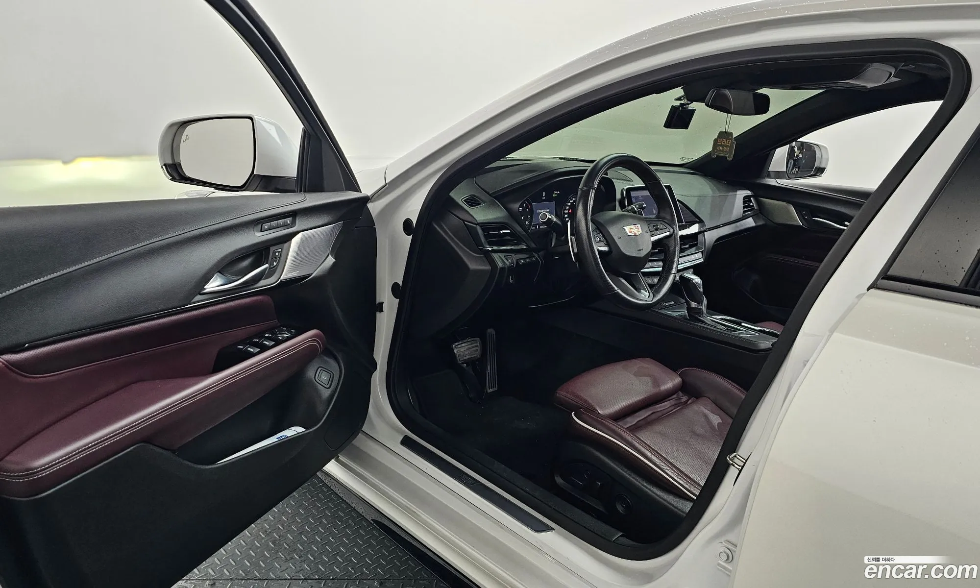 Cadillac CT4