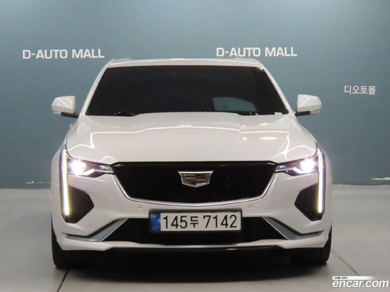 Cadillac CT4 2020 — 17