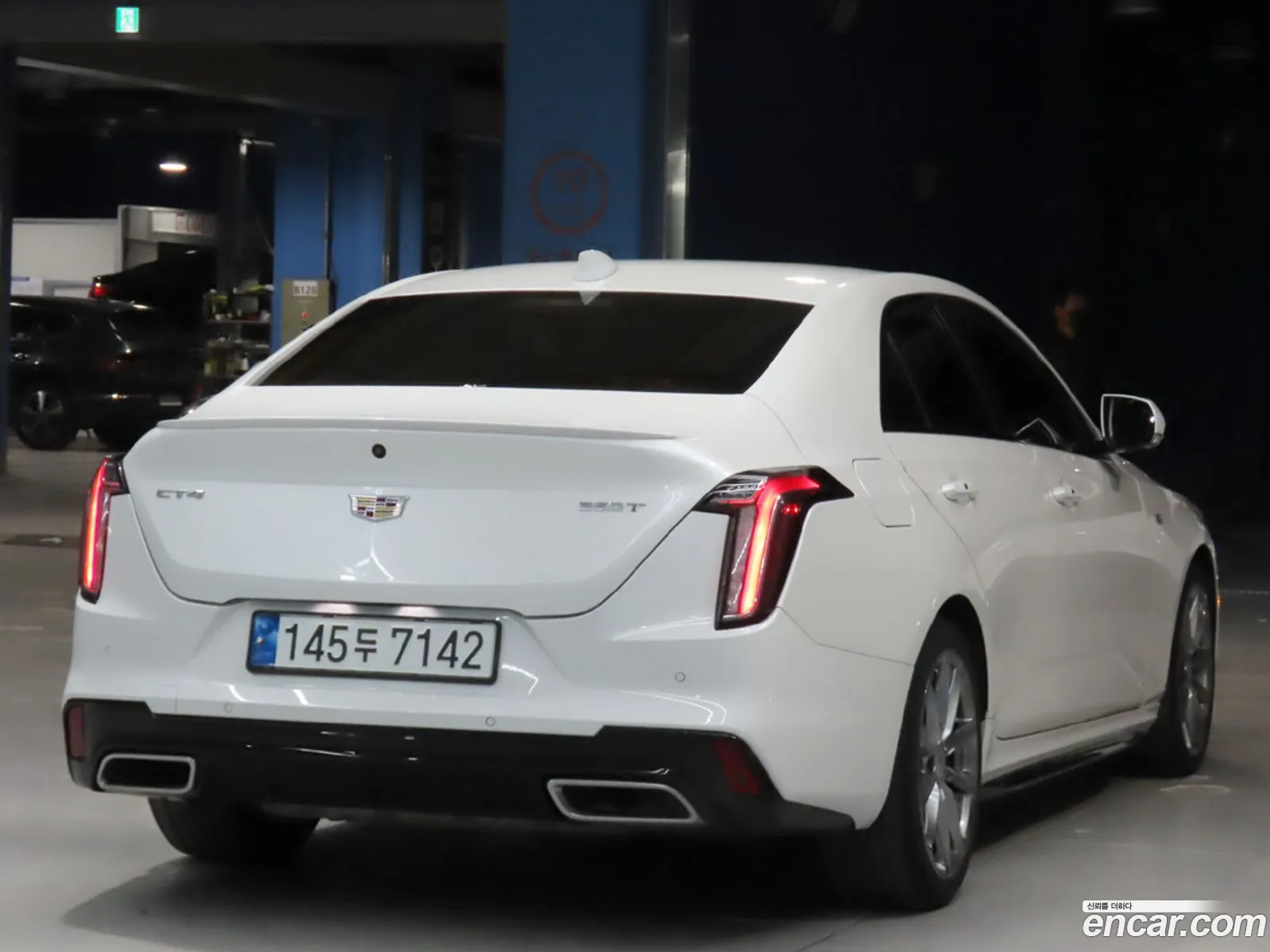 Cadillac CT4