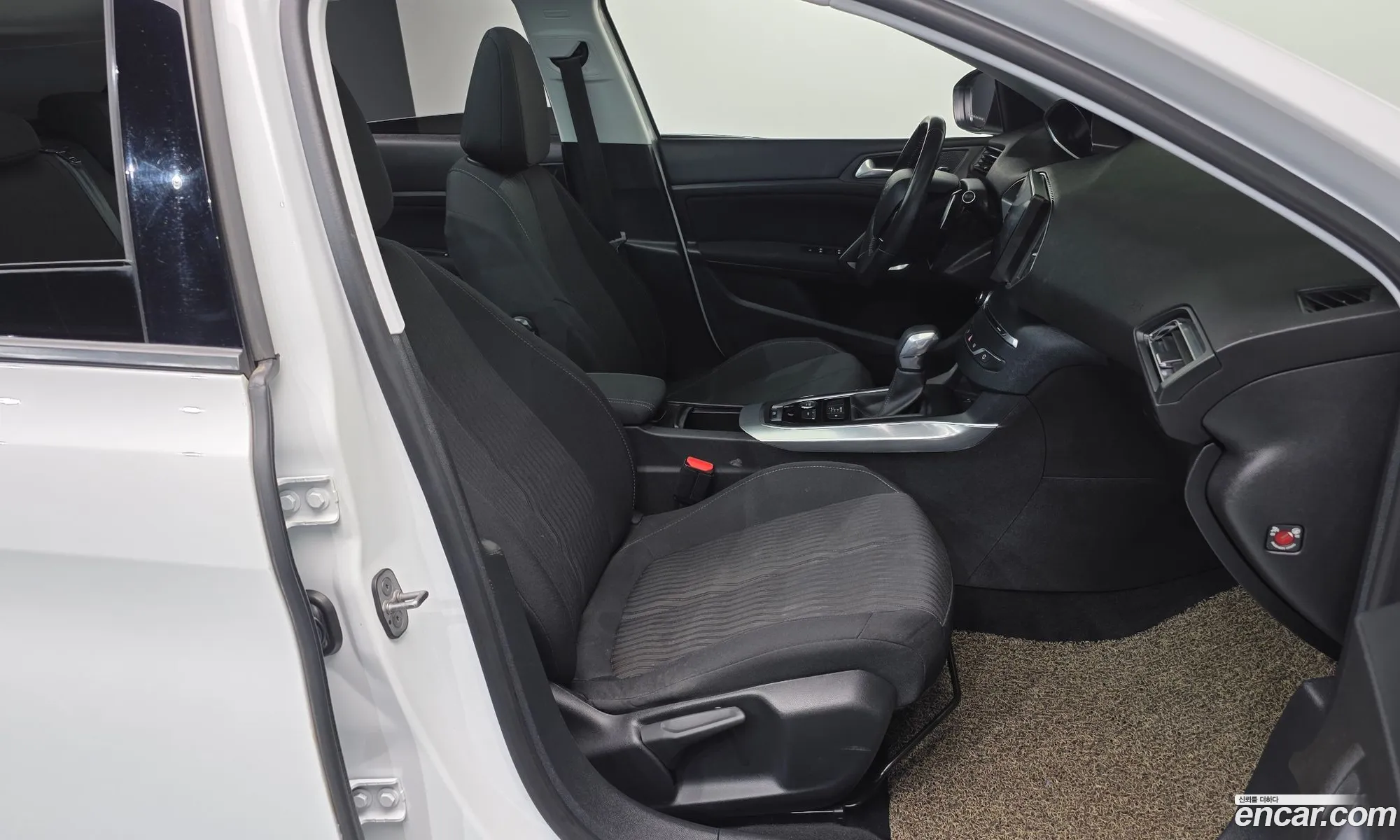 Peugeot 308 2015 VF3LBBHZWFS088018 — 10
