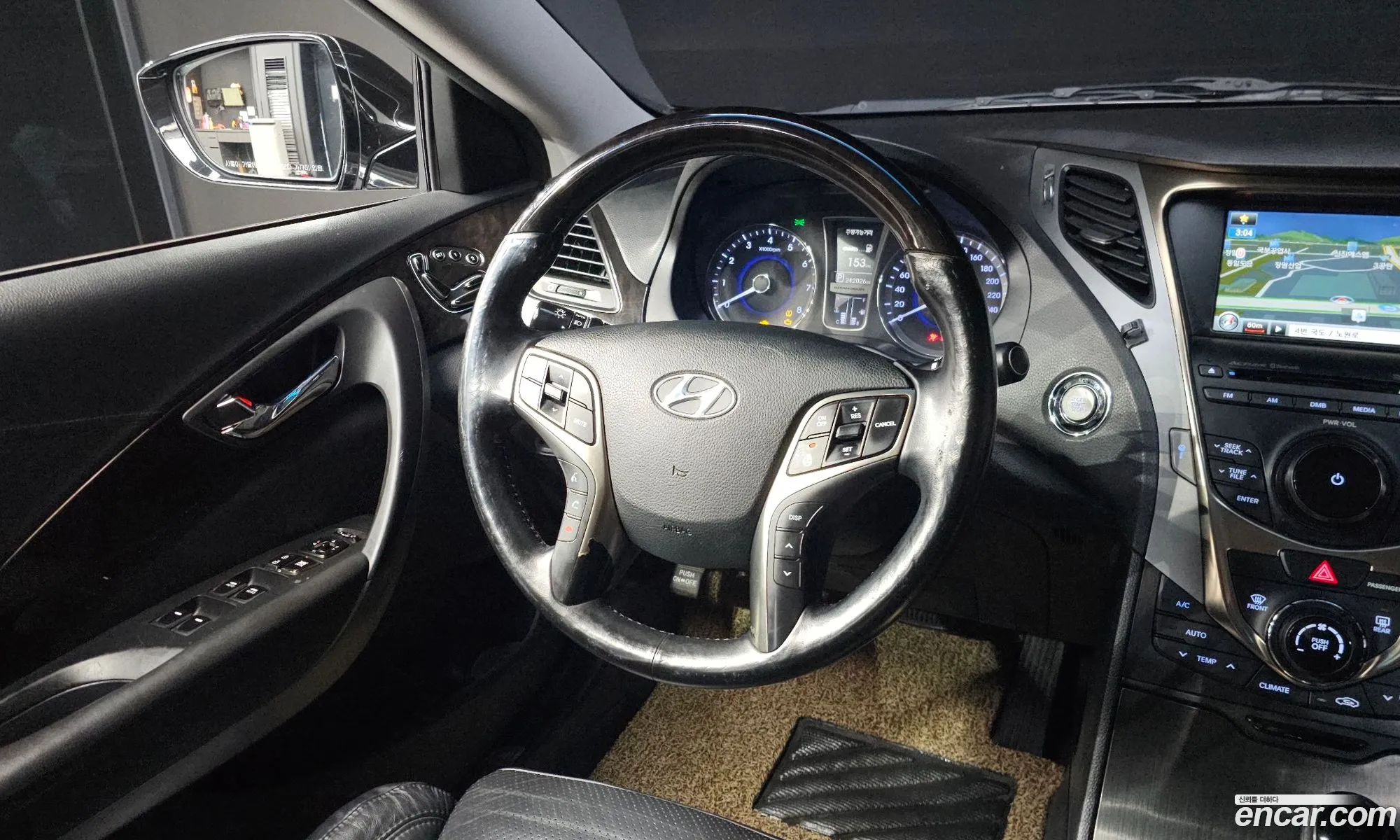 Hyundai Grandeur HG 2013 — 13