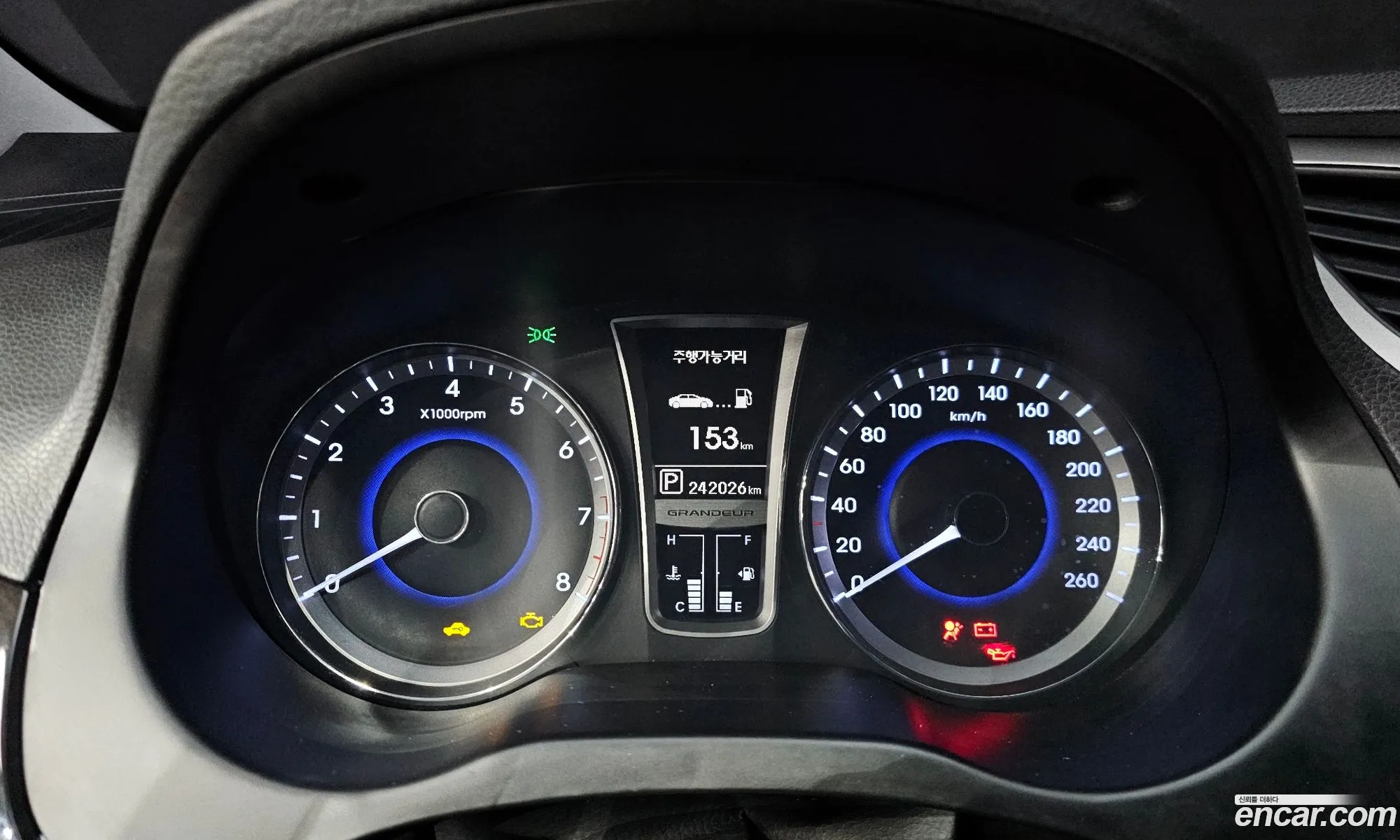 Hyundai Grandeur HG 2013 — 4