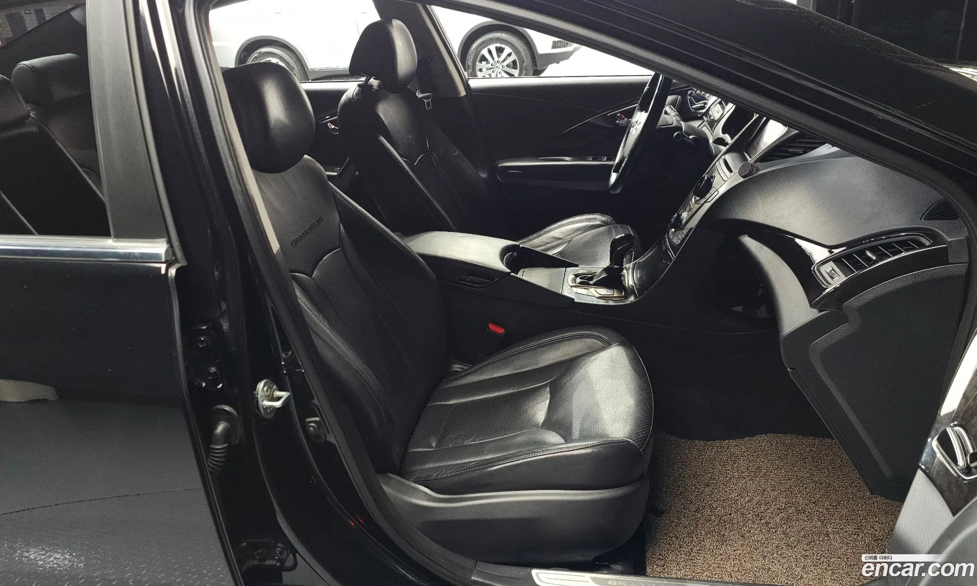 Hyundai Grandeur HG 2013 — 2