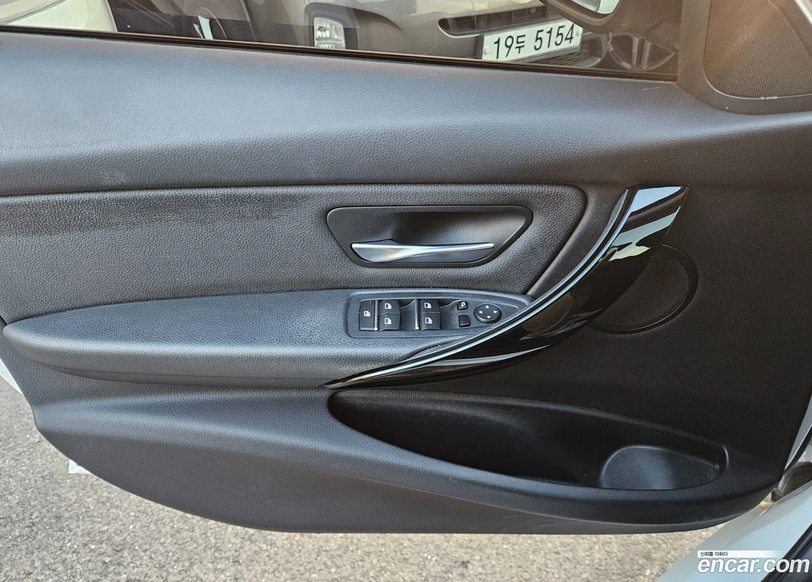 BMW 3 Series 2018 — 17