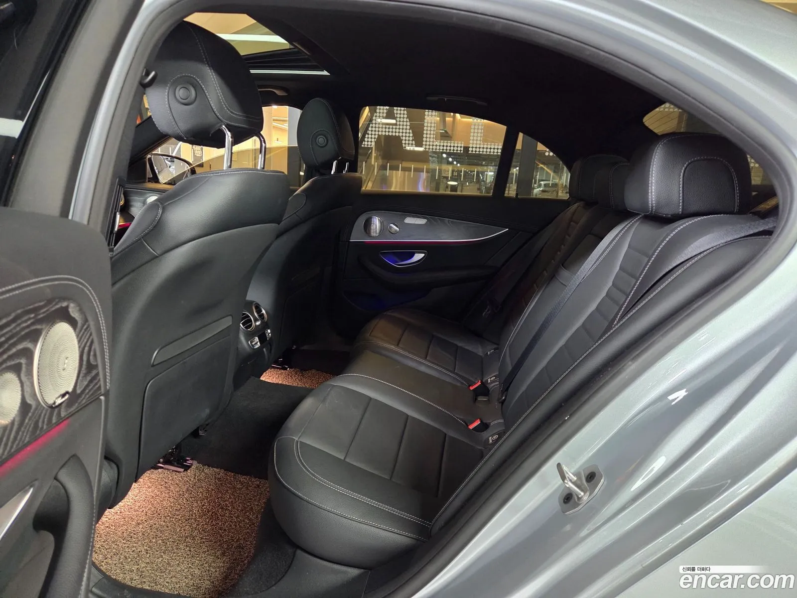 Mercedes-Benz E-Class W213 2022 — 19