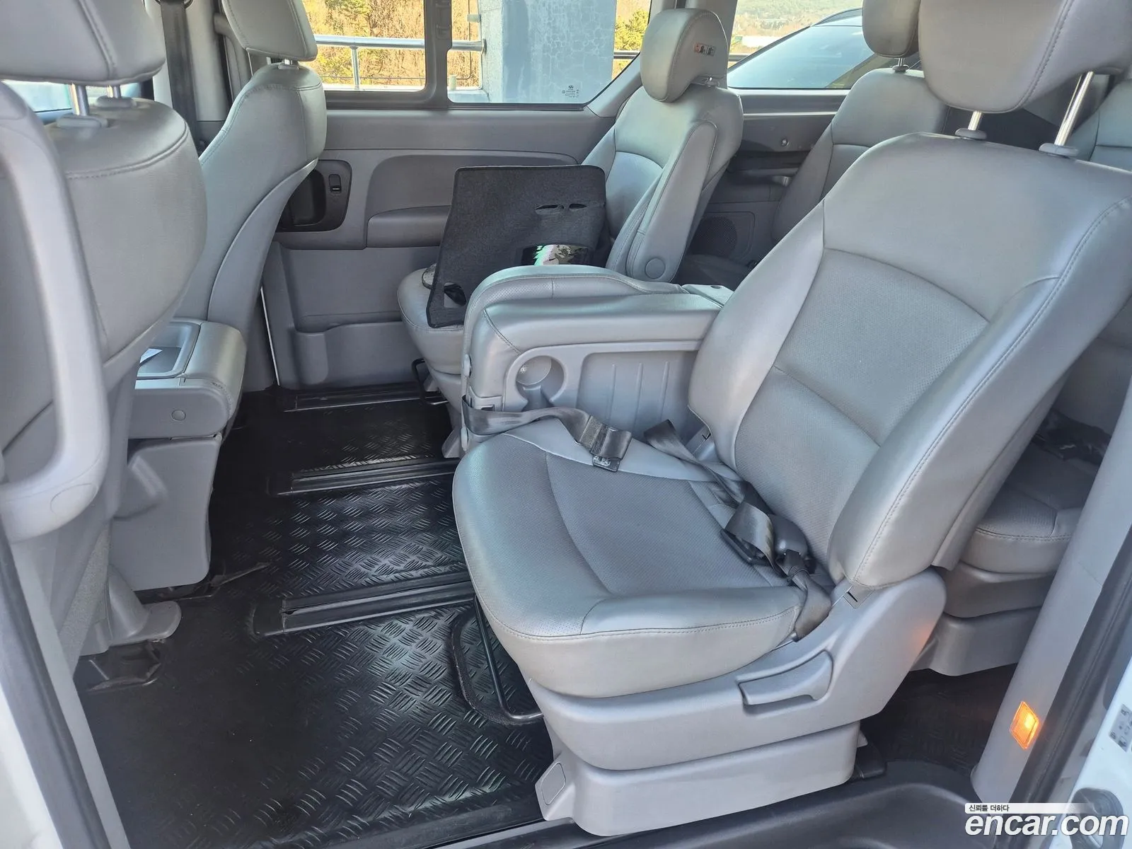 Hyundai Grand Starex 2018 — 13